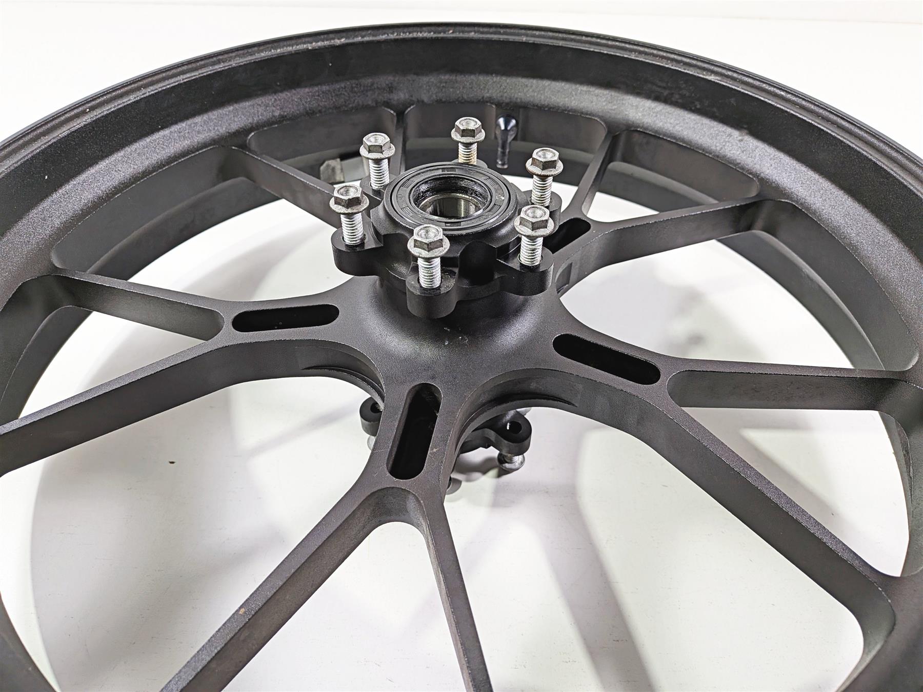 2014 Aprilia RSV4 RR Factory Forged 17x3.5 Front Wheel Rim - Straight 894846 {{ shop.shopifyCountryName }} - Mototech271