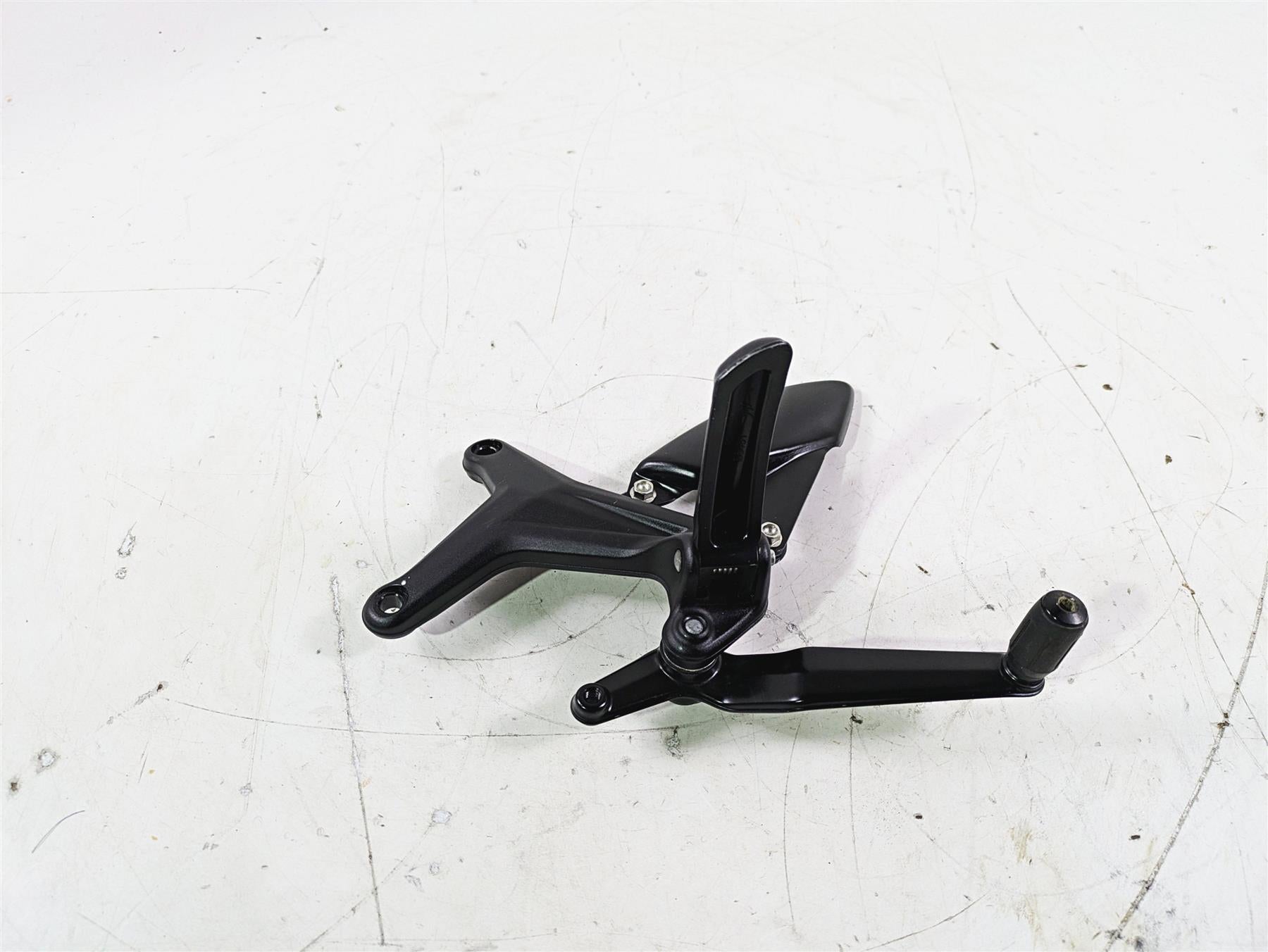 2022 MV Agusta F3 800 Rosso Left Front Footpeg & Shifter Set 80A0B7474 | Mototech271