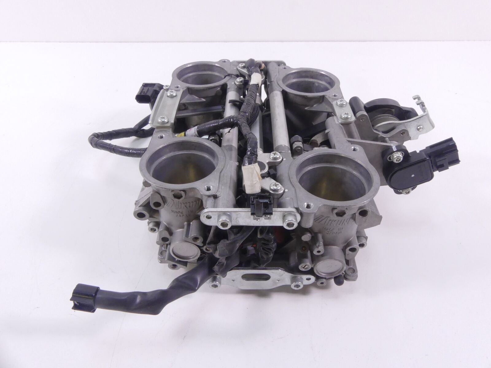 2019 Yamaha VMX17 V-Max 1700 Mikuni Throttle Body Fuel Inject 2S3-13750-00-00 {{ shop.shopifyCountryName }} - Mototech271