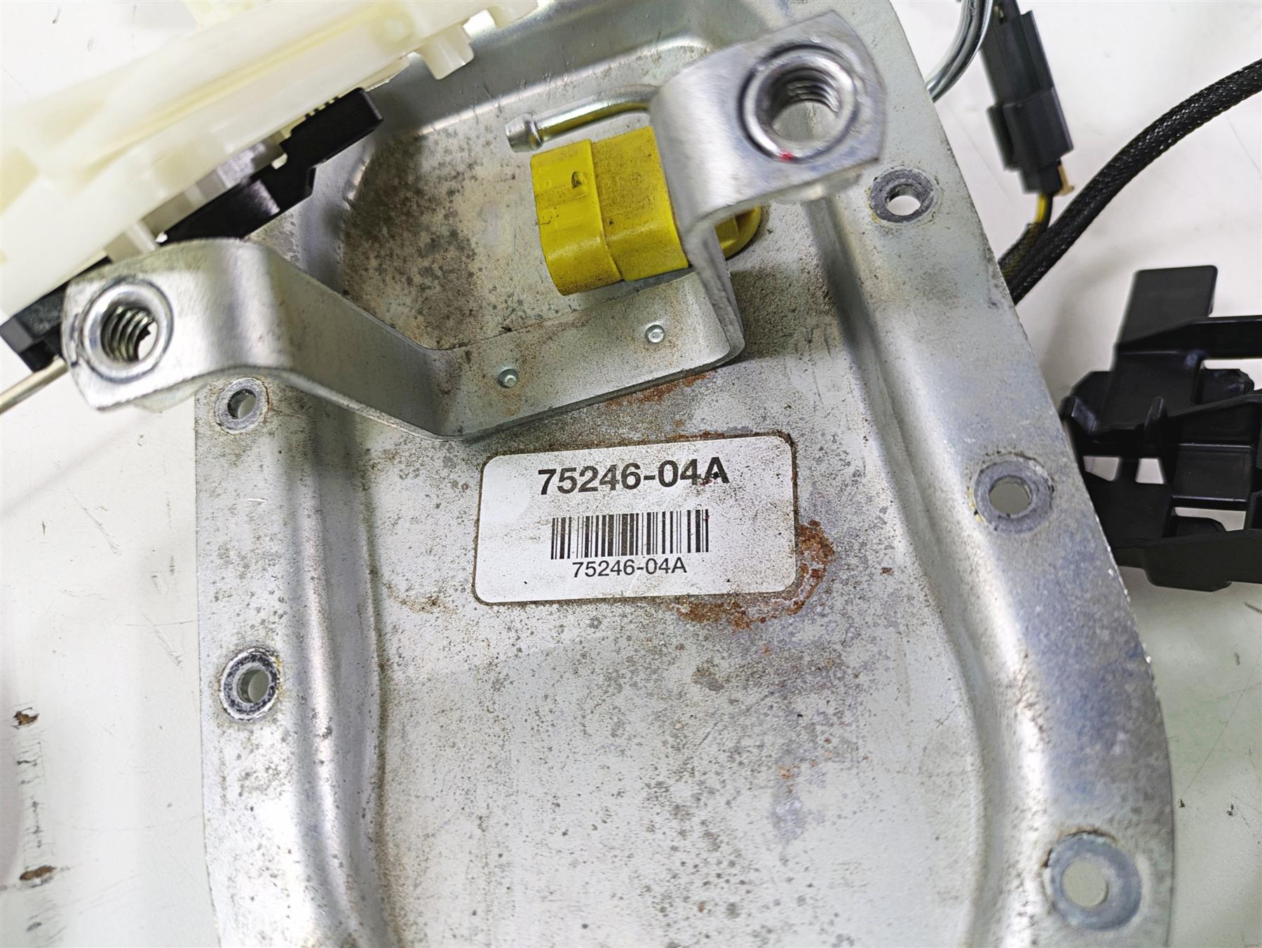 2015 Harley FXDL Dyna Low Rider Fuel Gas Petrol Pump & Sending Unit 75246-04A {{ shop.shopifyCountryName }} - Mototech271