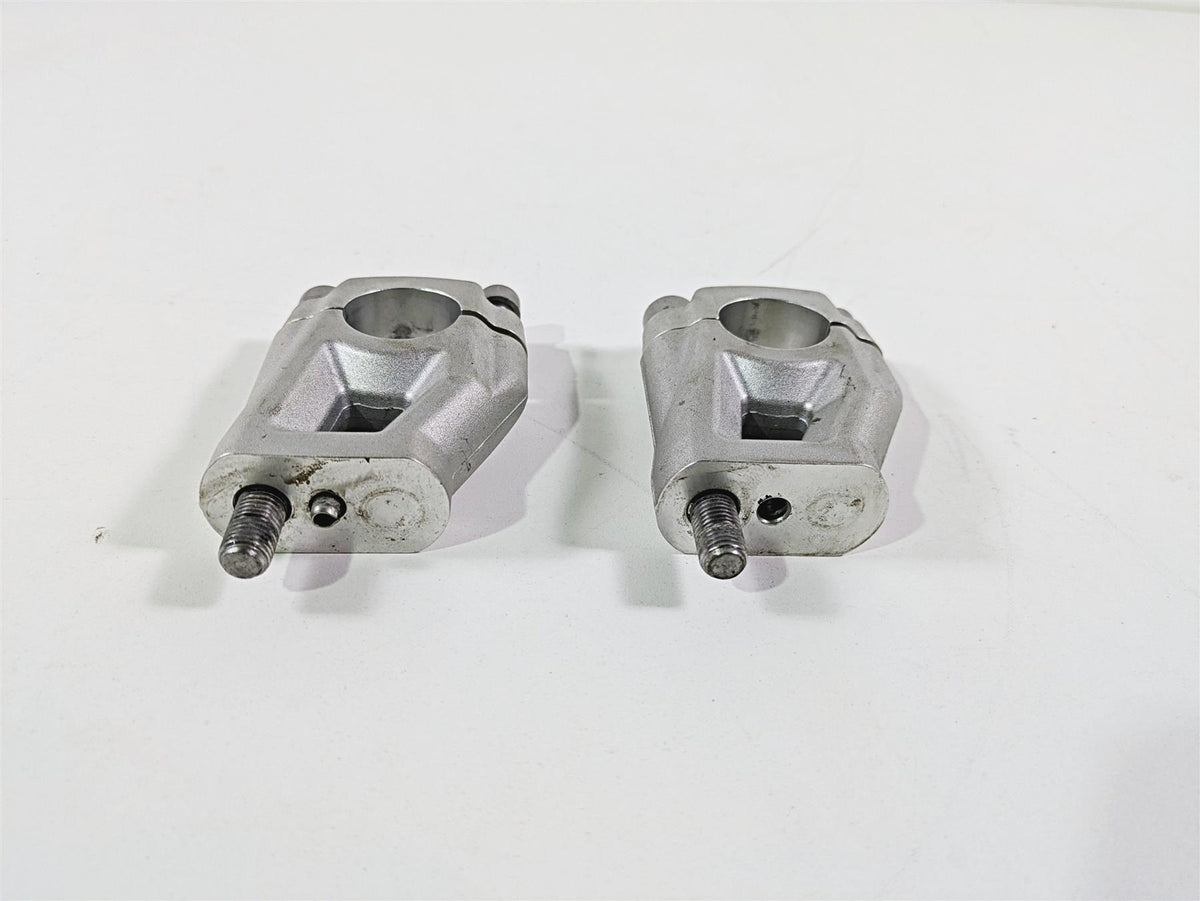 2015 Triumph Tiger Explorer XC Oem Handlebar Riser Holder Set T2040813 {{ shop.shopifyCountryName }} - Mototech271