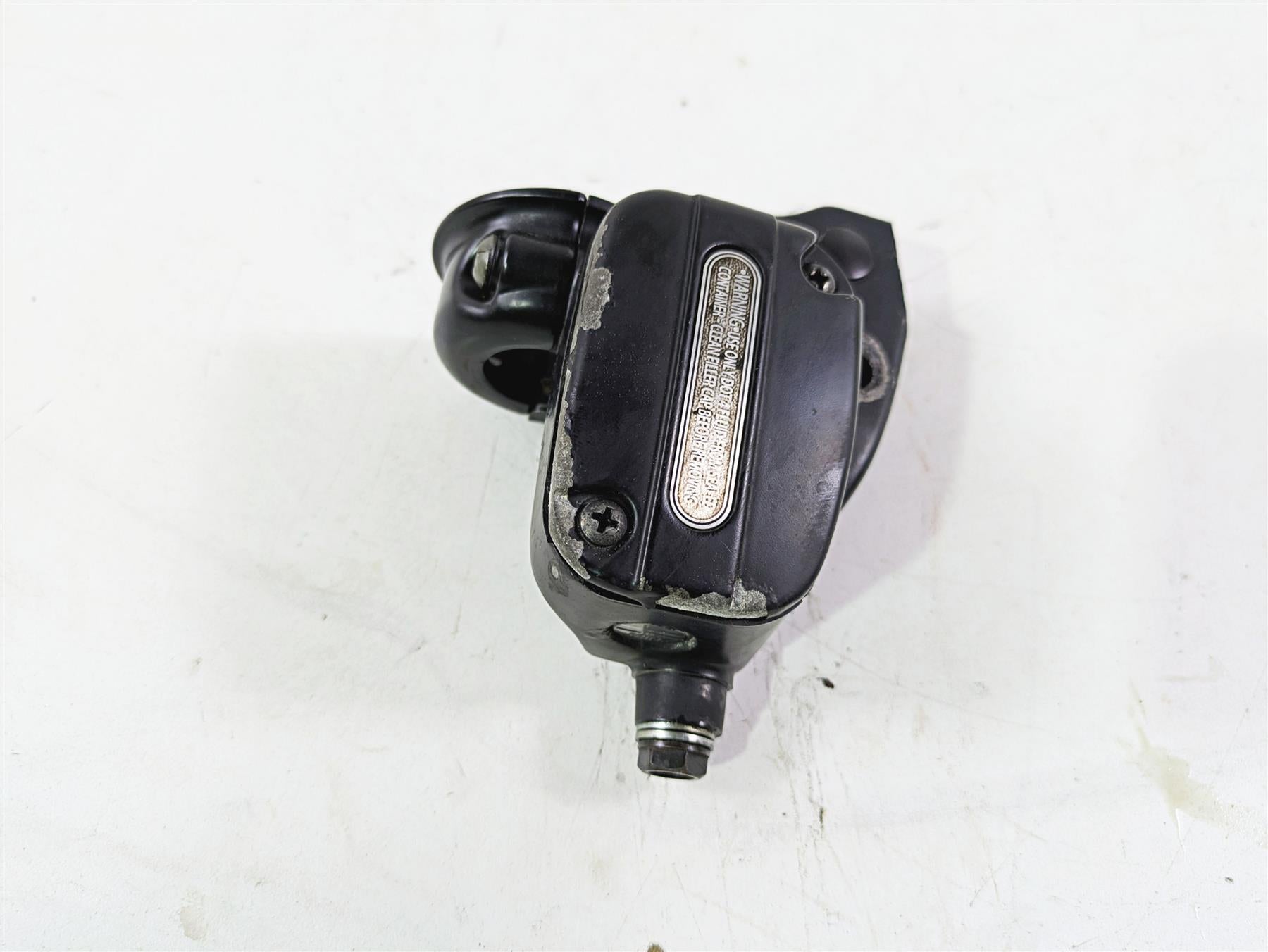 2013 Harley VRSCF Muscle Rod Clutch Master Cylinder 11/16" 38744-09B {{ shop.shopifyCountryName }} - Mototech271