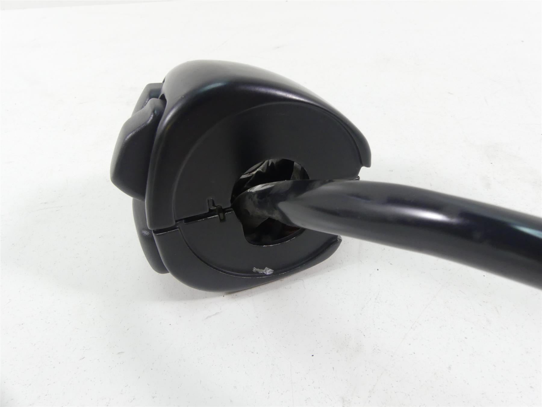 2015 Harley VRSCF Muscle Rod Left Blinker Lights Hand Control Switch 71682-06A {{ shop.shopifyCountryName }} - Mototech271