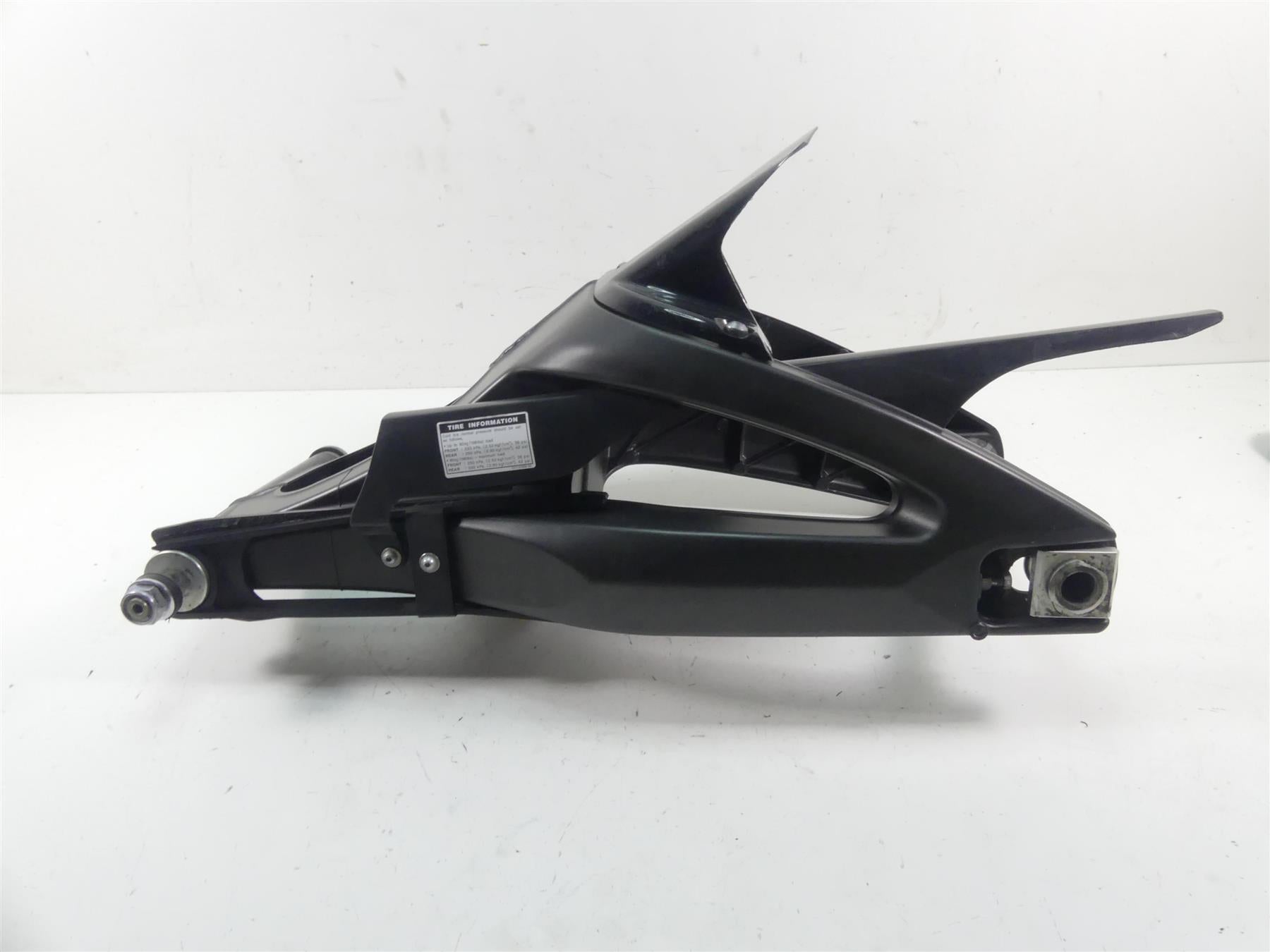 2008 Yamaha FZ1 Fazer Straight Rear Swingarm & 28mm Axle Set 2D1-22110-11-00 | Mototech271