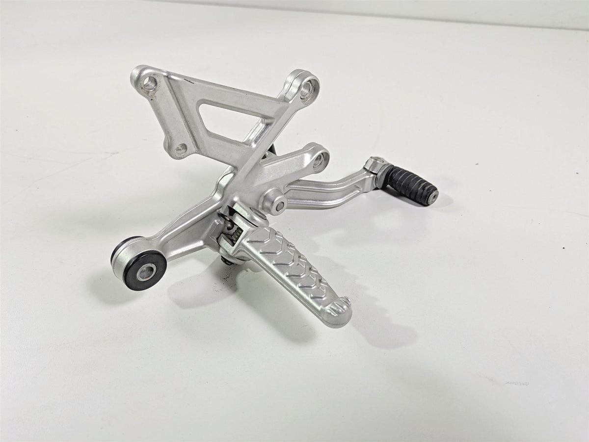 2017 Aprilia RSV 1100 Tuono V4 Factory Right Front Footpeg & Brake Ped 858734 {{ shop.shopifyCountryName }} - Mototech271