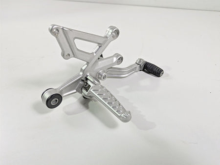 2017 Aprilia RSV 1100 Tuono V4 Factory Right Front Footpeg & Brake Ped 858734 {{ shop.shopifyCountryName }} - Mototech271