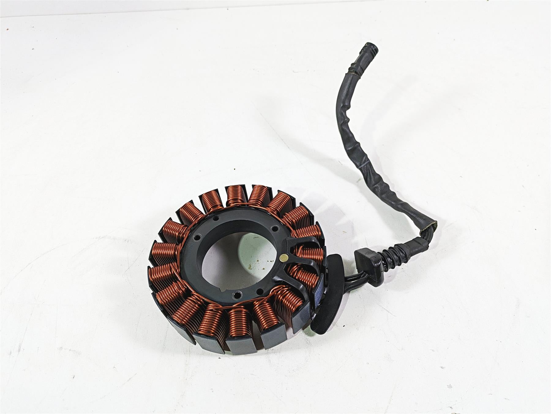 2020 Harley Touring FLHT Electra Glide Stator Alternator Generator 29900042A {{ shop.shopifyCountryName }} - Mototech271