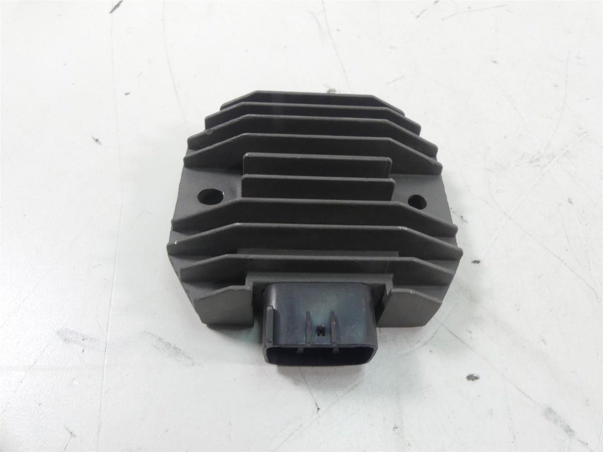 2001 Yamaha XV1600 Road Star Rectifier Voltage Regulator + Cover 5BN-81960-00-00 {{ shop.shopifyCountryName }} - Mototech271