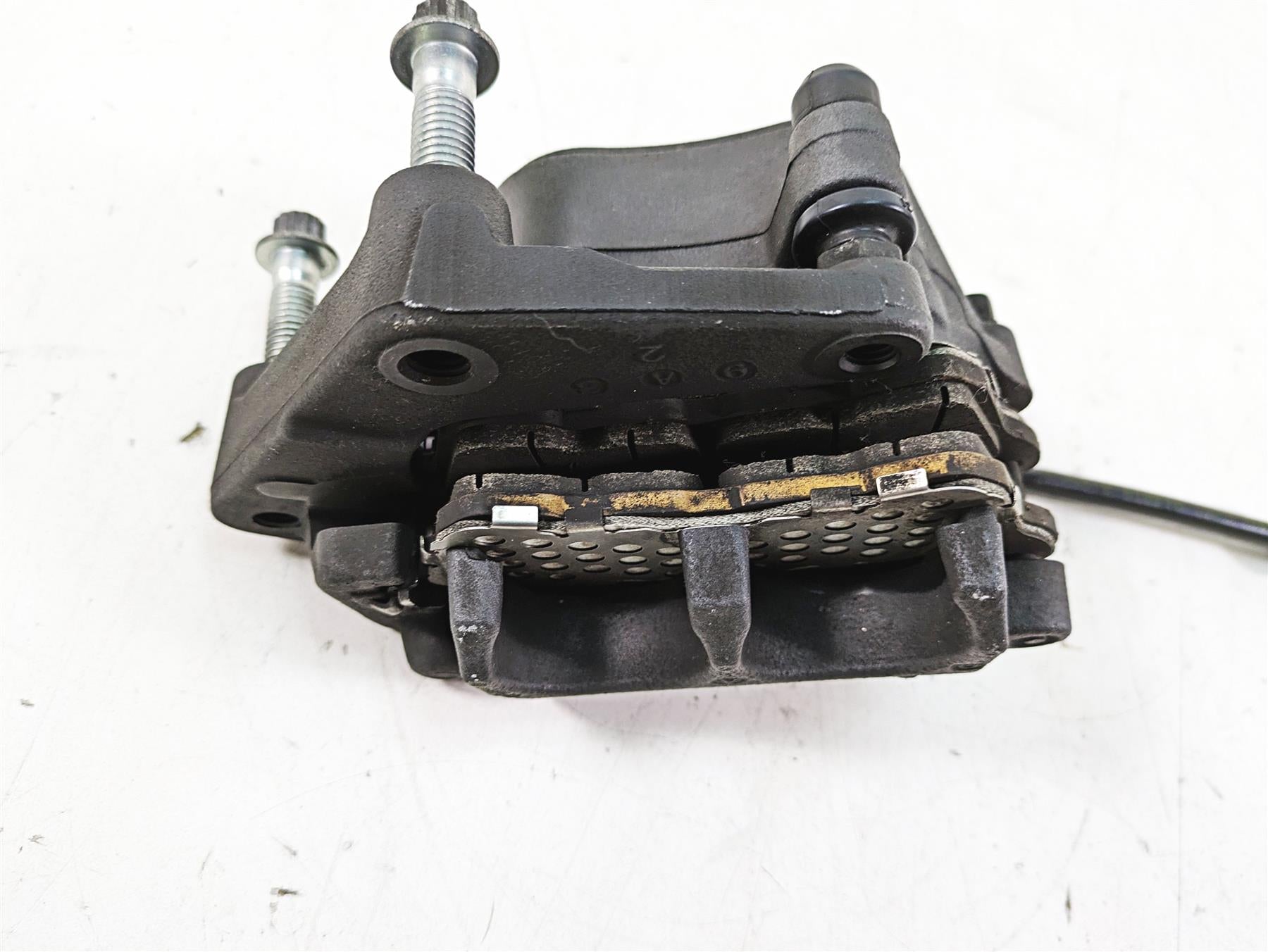 2019 Harley XL883N Sportster Iron Nice Front Brake Caliper & Line 41300010 {{ shop.shopifyCountryName }} - Mototech271