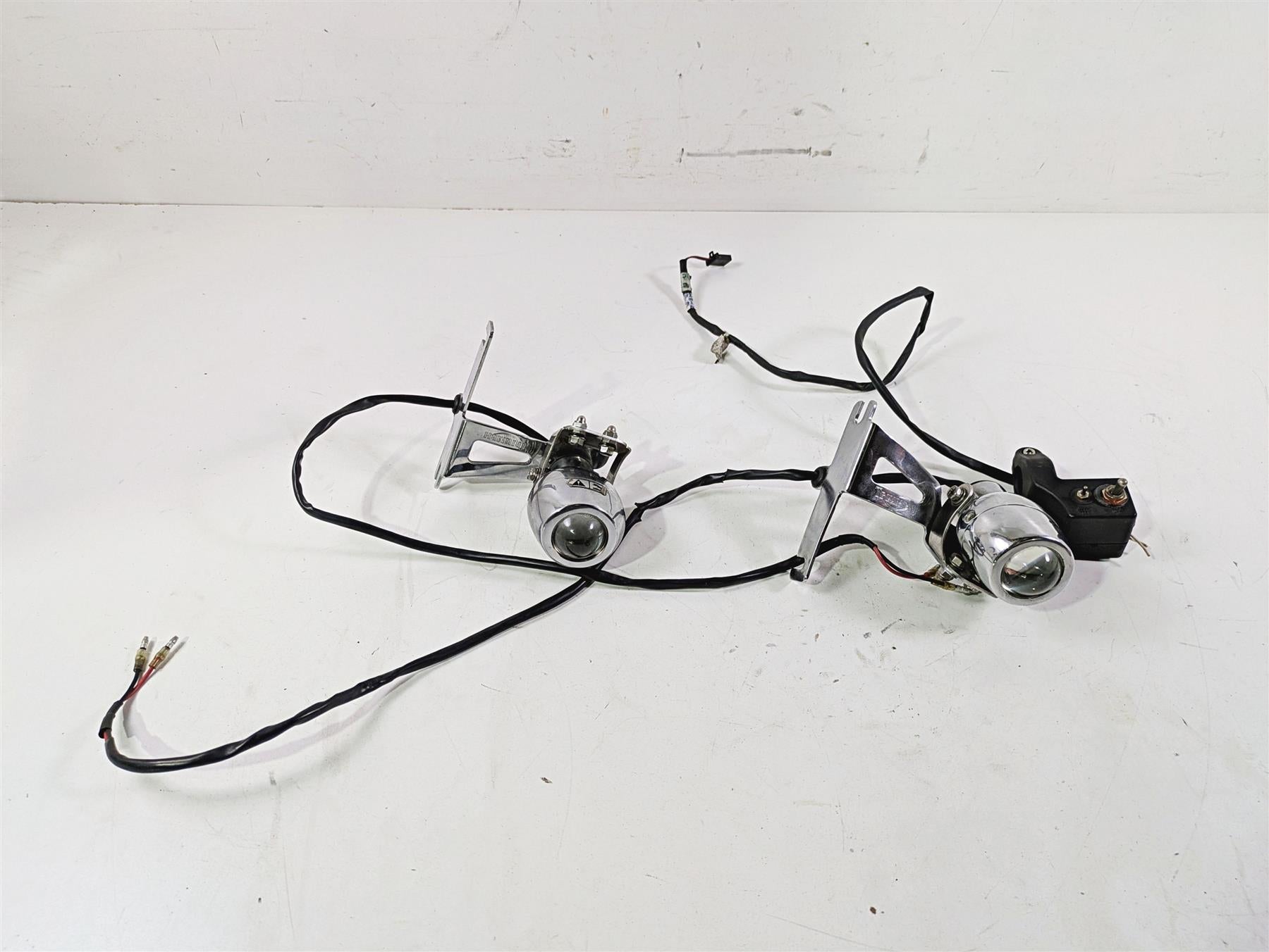 2006 Triumph Rocket 3 Oem Fog Lights Spot Light + Mounts & Switch -Read A9738110 | Mototech271