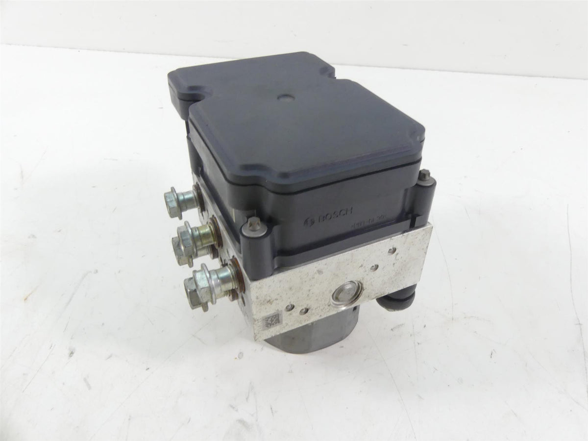 2014 Harley Touring FLHX Street Glide Bosch Abs Brake Pump Module 41100013A {{ shop.shopifyCountryName }} - Mototech271
