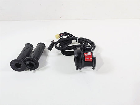 2023 Yamaha MT10 MTN1000 Right Hand Control Switch Kill Menu B5Y-8291R-01-00 {{ shop.shopifyCountryName }} - Mototech271