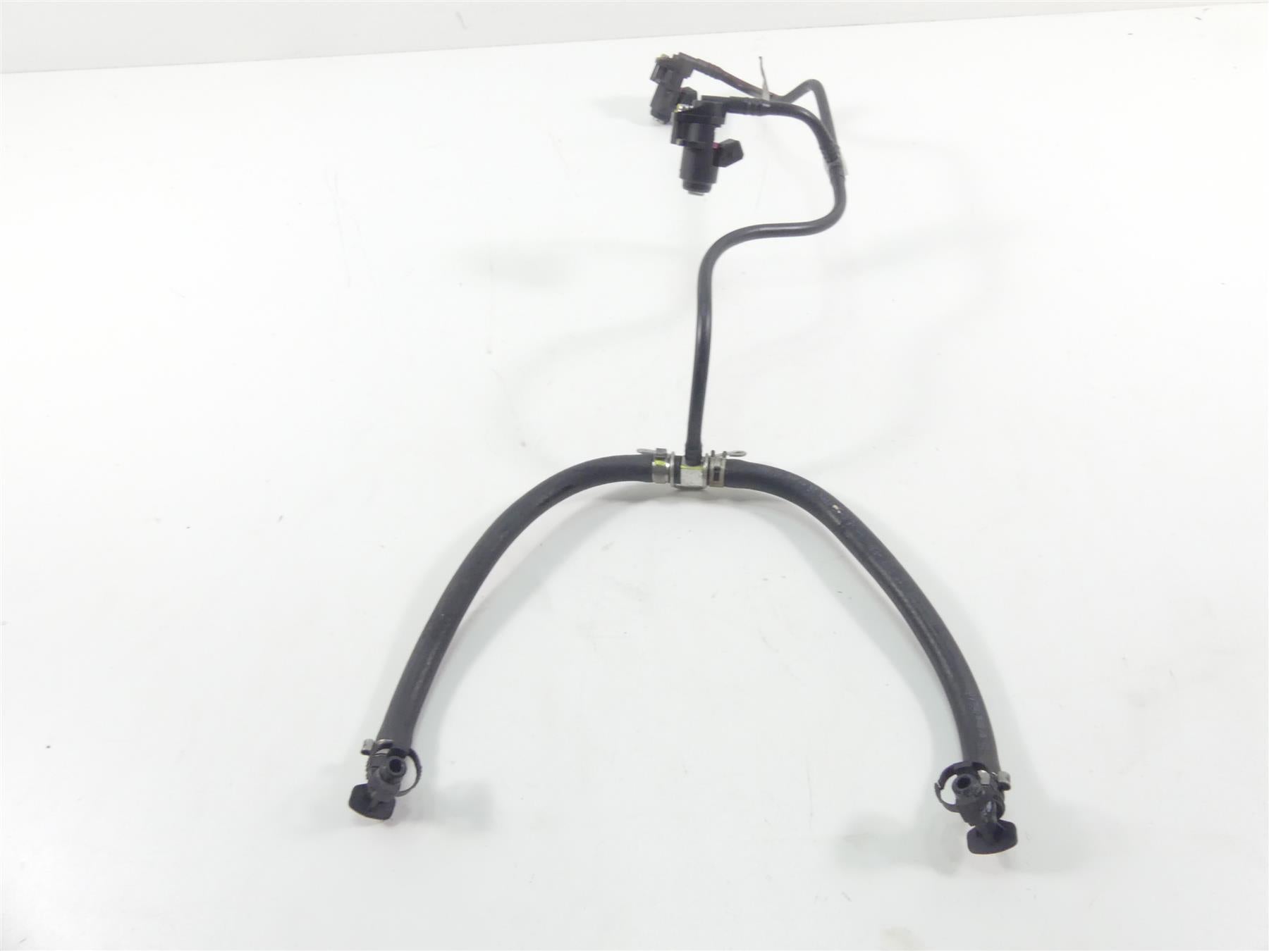 2008 Ducati 848 SBK 12 Hole Fuel Injector Set & Lines 28040161A {{ shop.shopifyCountryName }} - Mototech271
