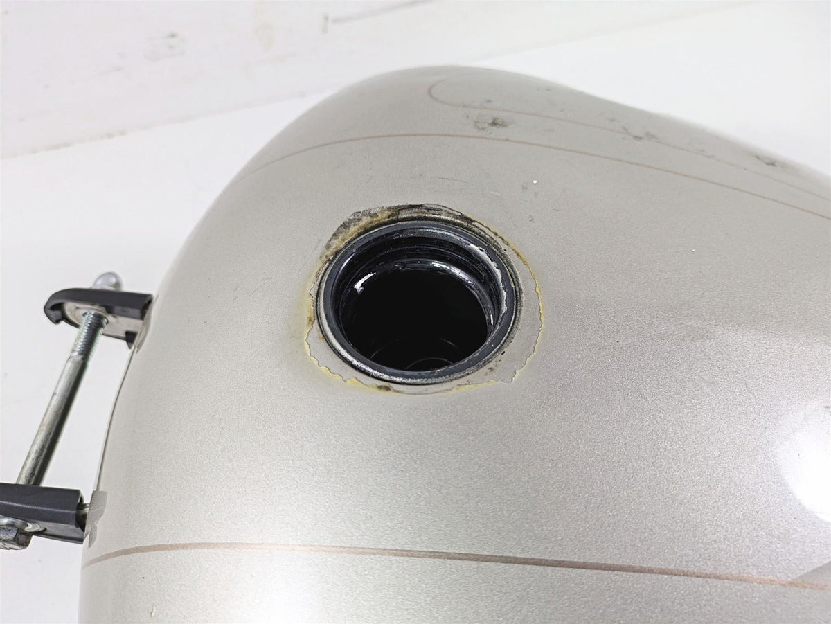 2018 Harley FXBR Softail Breakout Fuel Gas Petrol Tank - Dented 61000673 {{ shop.shopifyCountryName }} - Mototech271