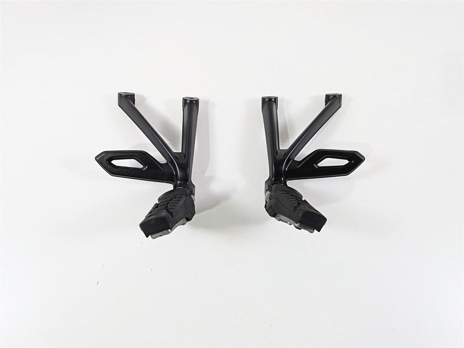 2015 BMW R1200GS K50 Rear Black Passenger Foot Peg Set 46718526741 46718526742 {{ shop.shopifyCountryName }} - Mototech271