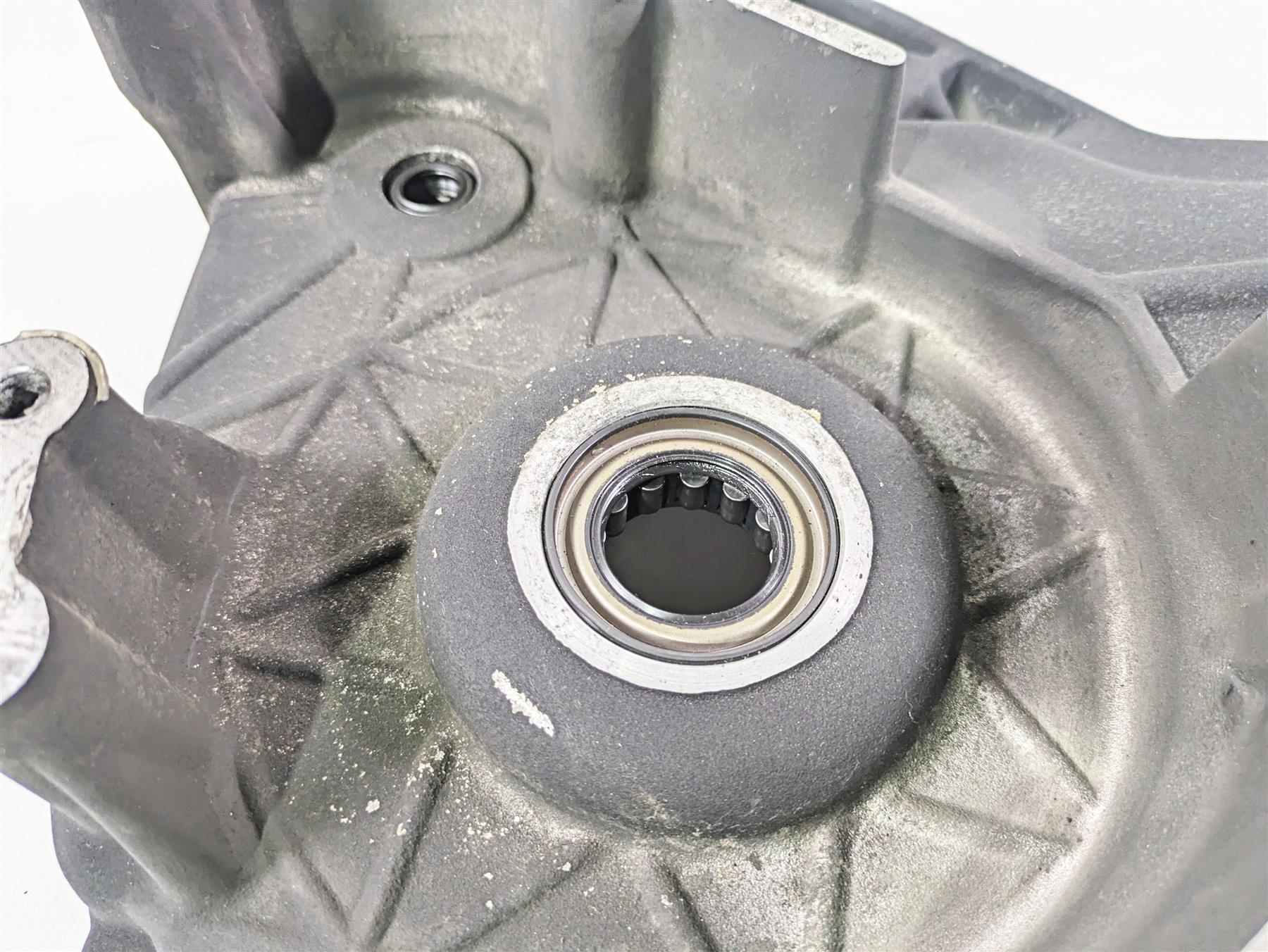 1996 Harley Touring FLHTCUI Electra Glide Inner Primary Clutch Cover 60677-94A {{ shop.shopifyCountryName }} - Mototech271