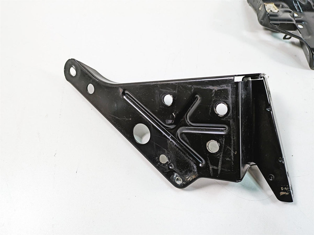 2018 Harley Touring FLHXSE CVO Street Glide Front Fairing Mounts 57000186 {{ shop.shopifyCountryName }} - Mototech271
