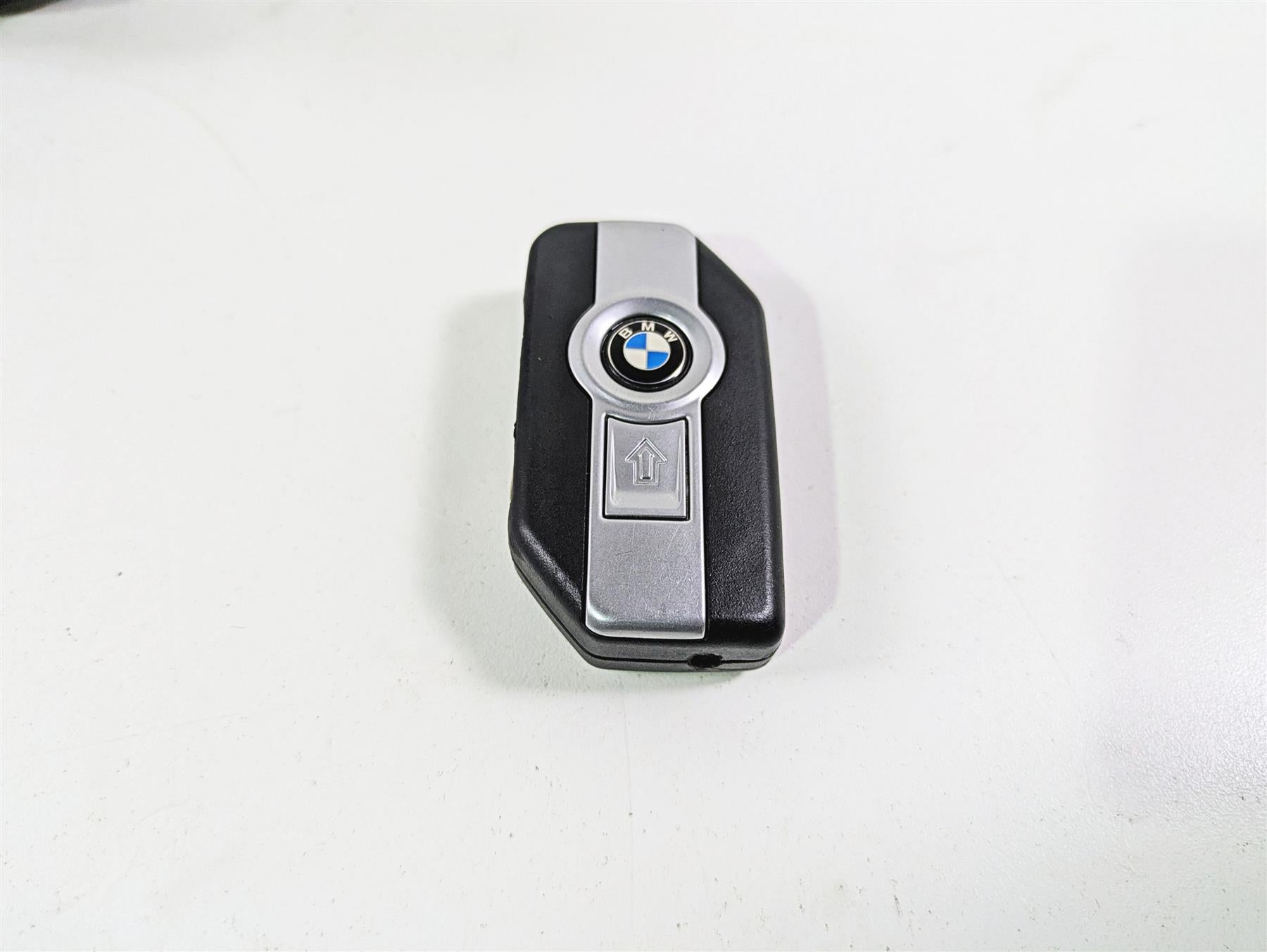 2014 BMW K1600 GTL K48 Cdi Handsfree Ignition Switch Key Lock Set 13618546129 {{ shop.shopifyCountryName }} - Mototech271