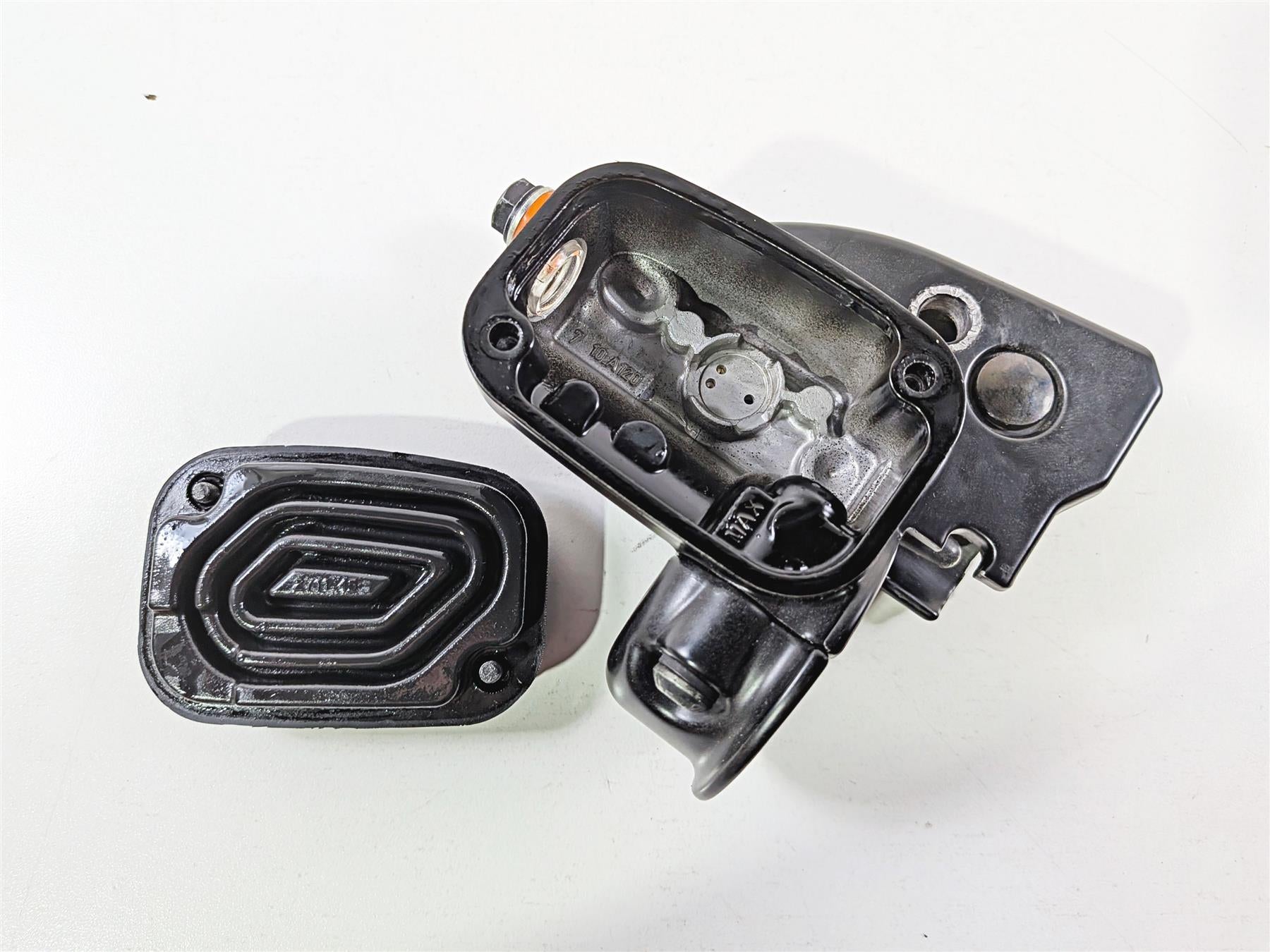 2011 Harley VRSCDX Night Rod Brembo Front Brake Master Cylinder 44551-08F {{ shop.shopifyCountryName }} - Mototech271