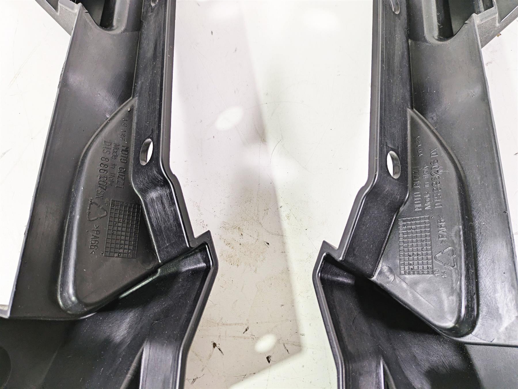 2016 Moto Guzzi Stelvio 1200 8V NTX Saddlebag Mounts Set 886207 886208 {{ shop.shopifyCountryName }} - Mototech271