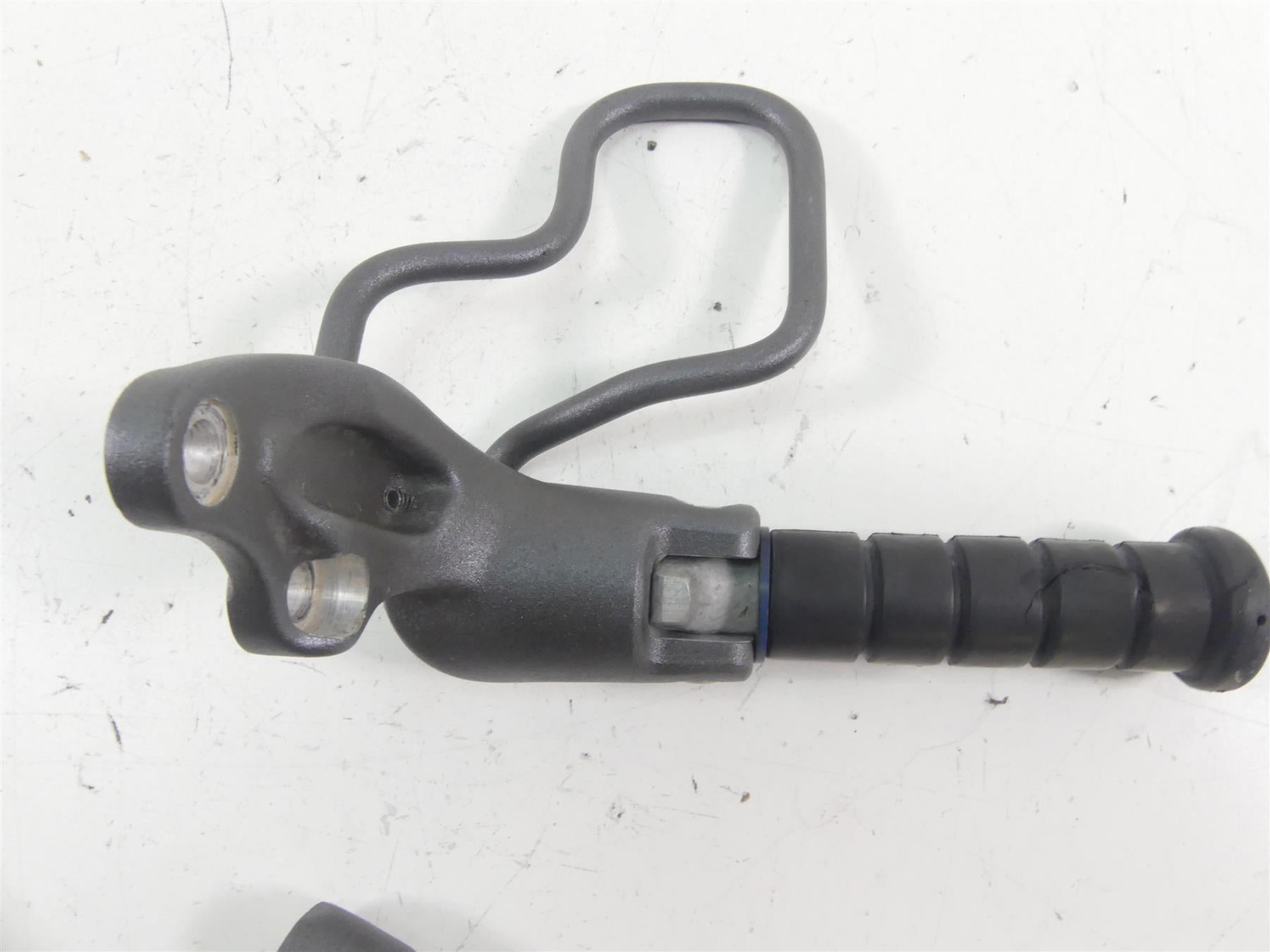 2018 Indian Scout Sixty Rear Passenger Footpeg Foot Peg Rest Set 5138882 {{ shop.shopifyCountryName }} - Mototech271