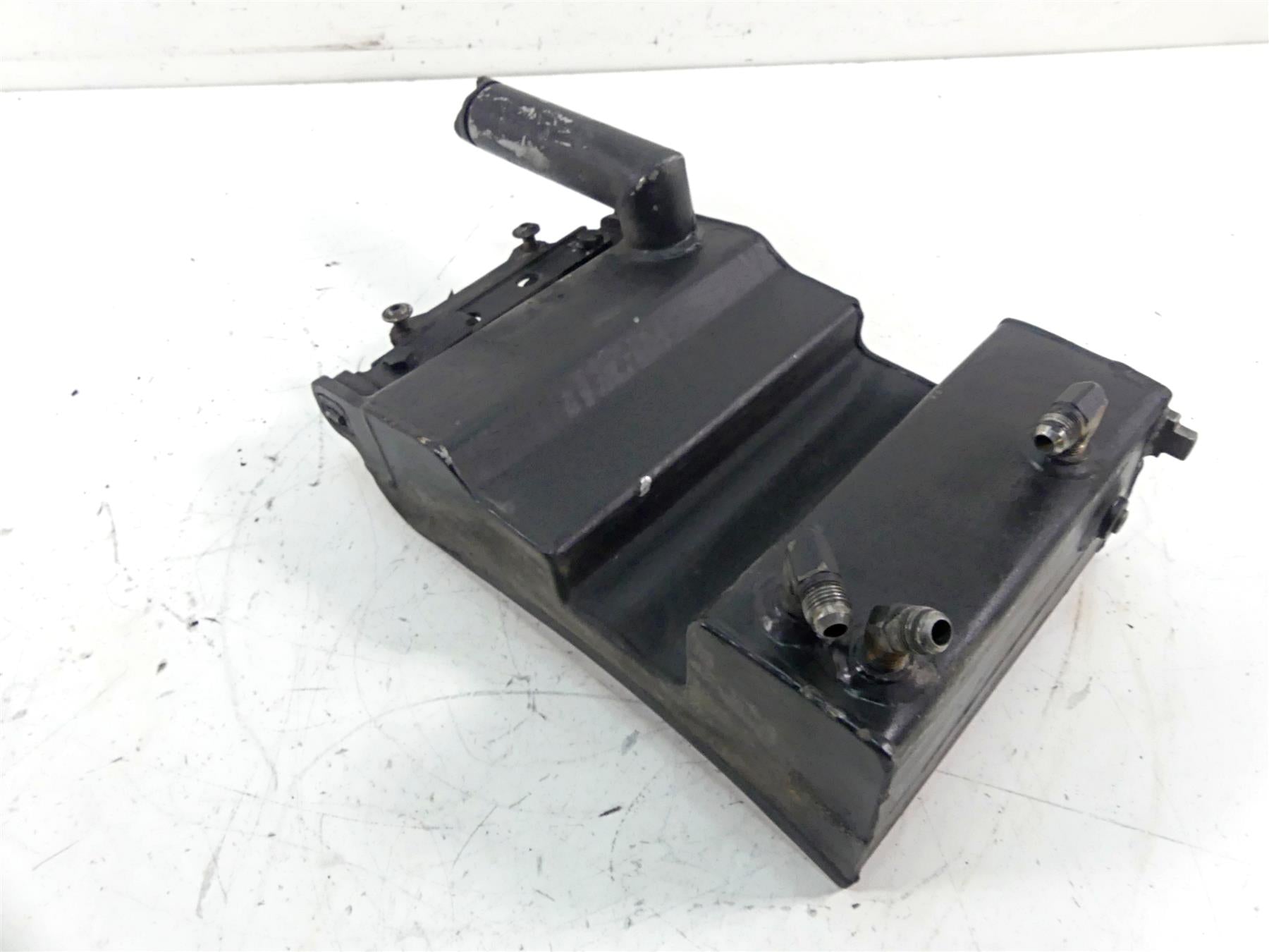 2009 Big Dog K9 Custom Oil Tank Reservoir 201-000057-00 {{ shop.shopifyCountryName }} - Mototech271