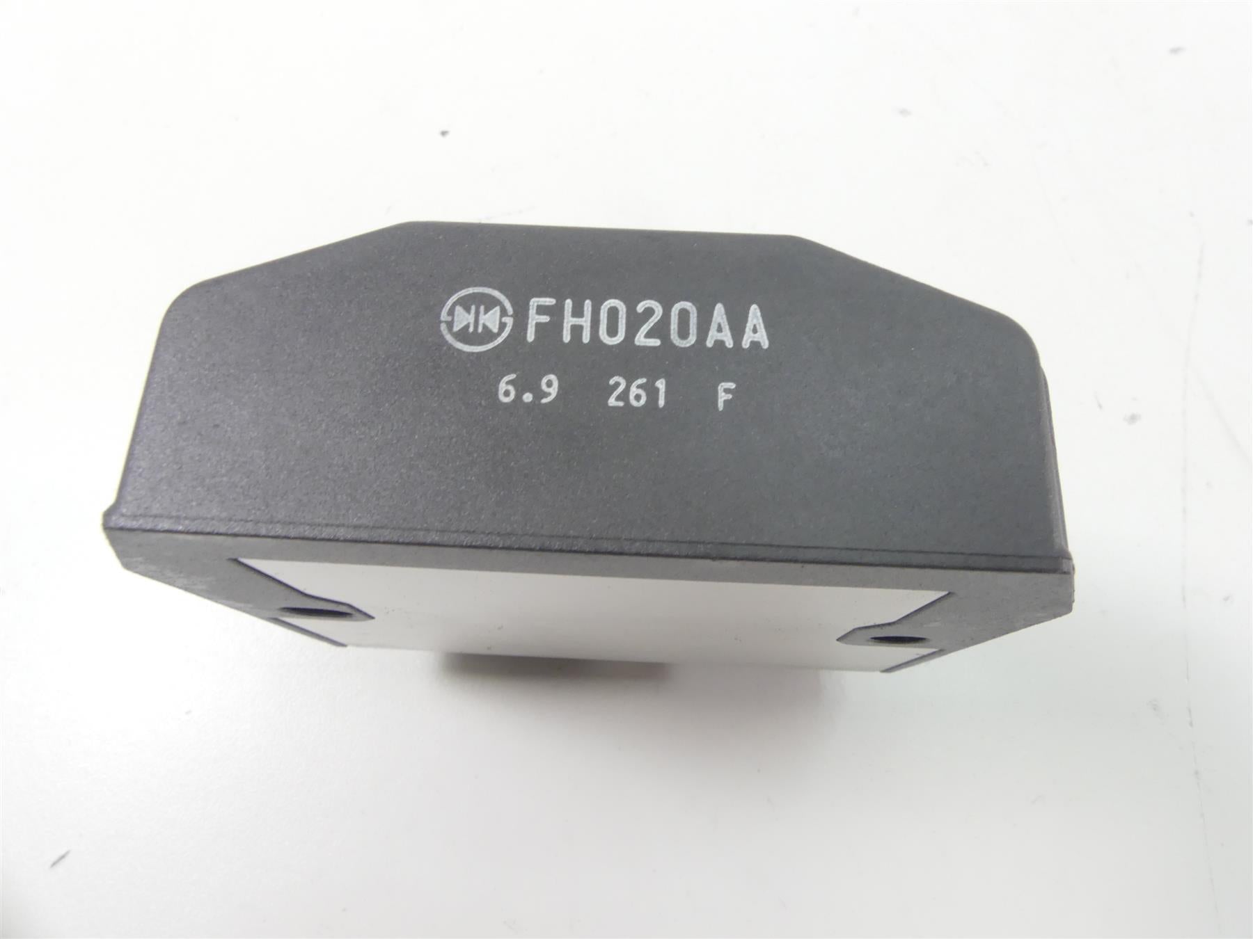 2017 Yamaha XT1200Z Super Tenere Rectifier Voltage Regulator 1D7-81960-01-00 {{ shop.shopifyCountryName }} - Mototech271