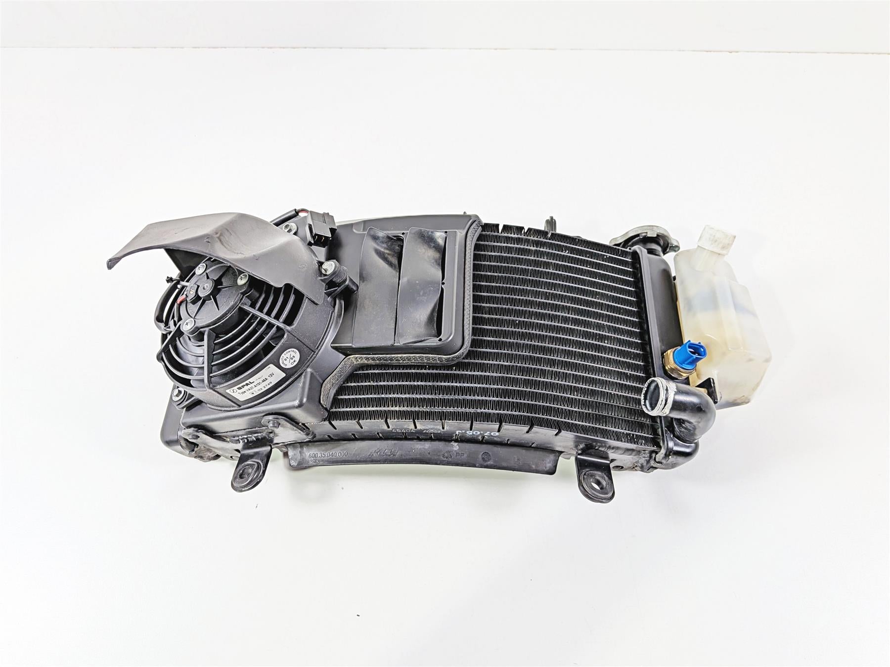 2005 KTM 950 LC8 Adventure Radiator Fan Reservoir Set 60035010000 60035010100 {{ shop.shopifyCountryName }} - Mototech271