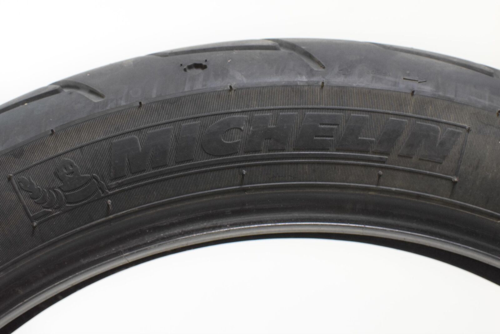 USED Front Harley Tire MICHELIN Scorcher 31" 110/90-19 DOT2717 16136 {{ shop.shopifyCountryName }} - Mototech271