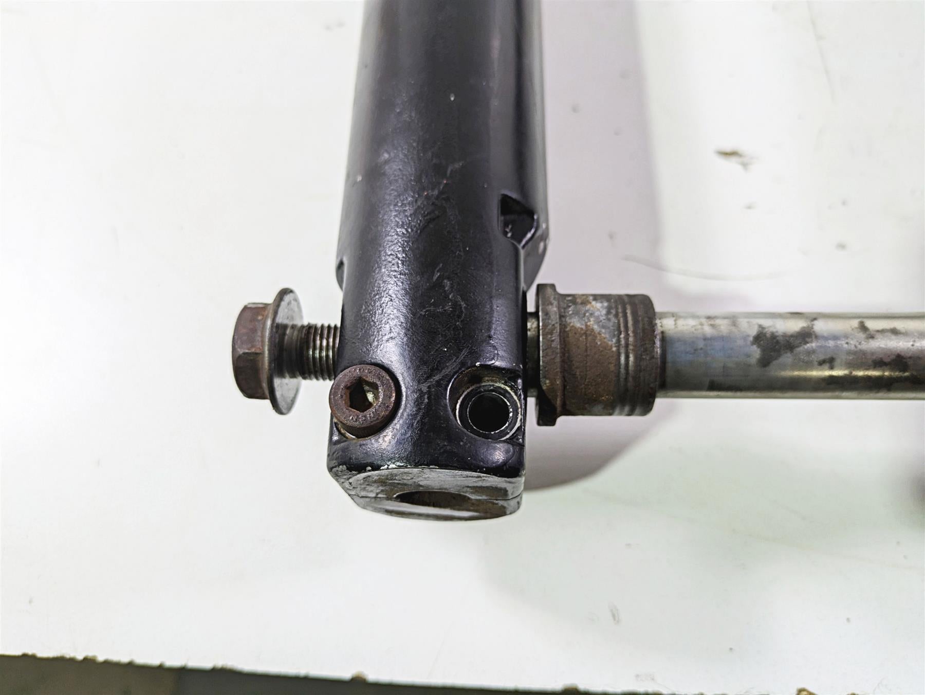 2002 Honda VT1100 Shadow Sabre Straight Front Forks + Triple Trees 51400-MCK-A01 {{ shop.shopifyCountryName }} - Mototech271