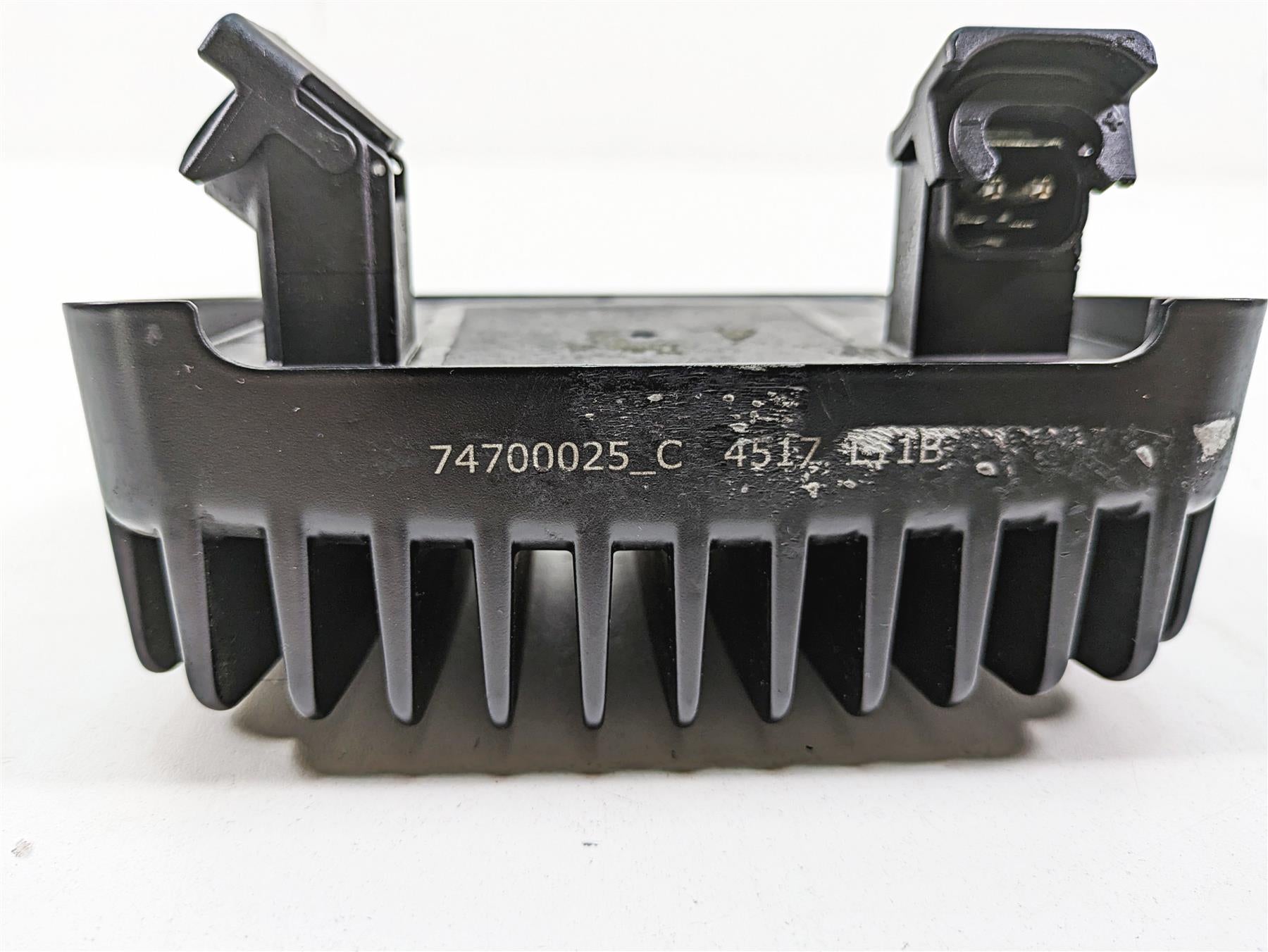 2018 Harley Touring FLHXSE CVO Street Glide Rectifier Voltage Regulator 74700025 {{ shop.shopifyCountryName }} - Mototech271