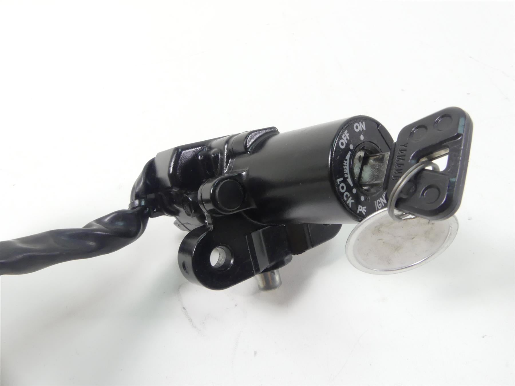 2017 Yamaha XT1200Z Super Tenere Ignition Switch Key Lock Set 2BS-82501-10-00 {{ shop.shopifyCountryName }} - Mototech271