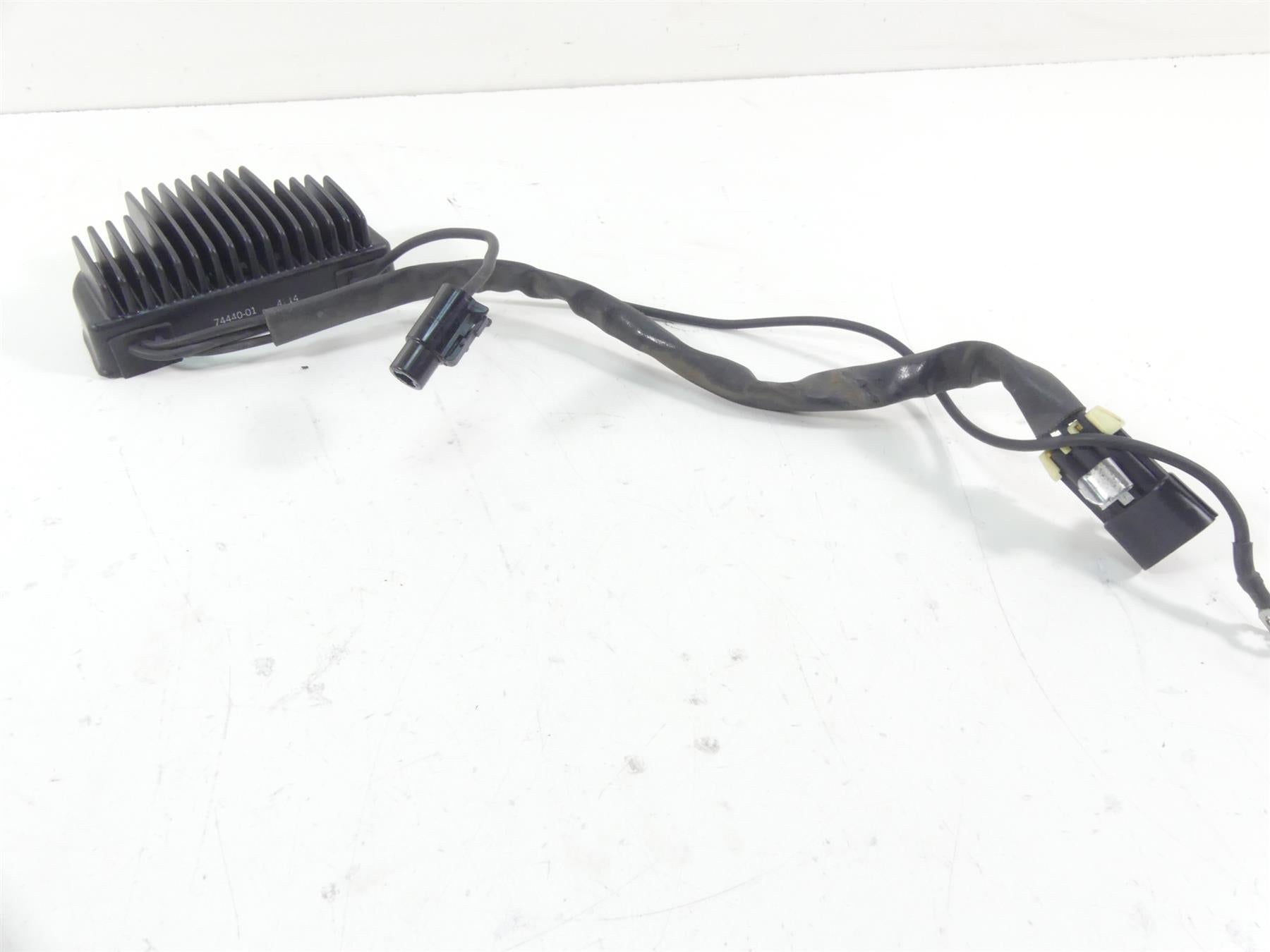 2006 Harley VRSCD Night V Rod Rectifier Voltage Regulator 74440-01 {{ shop.shopifyCountryName }} - Mototech271