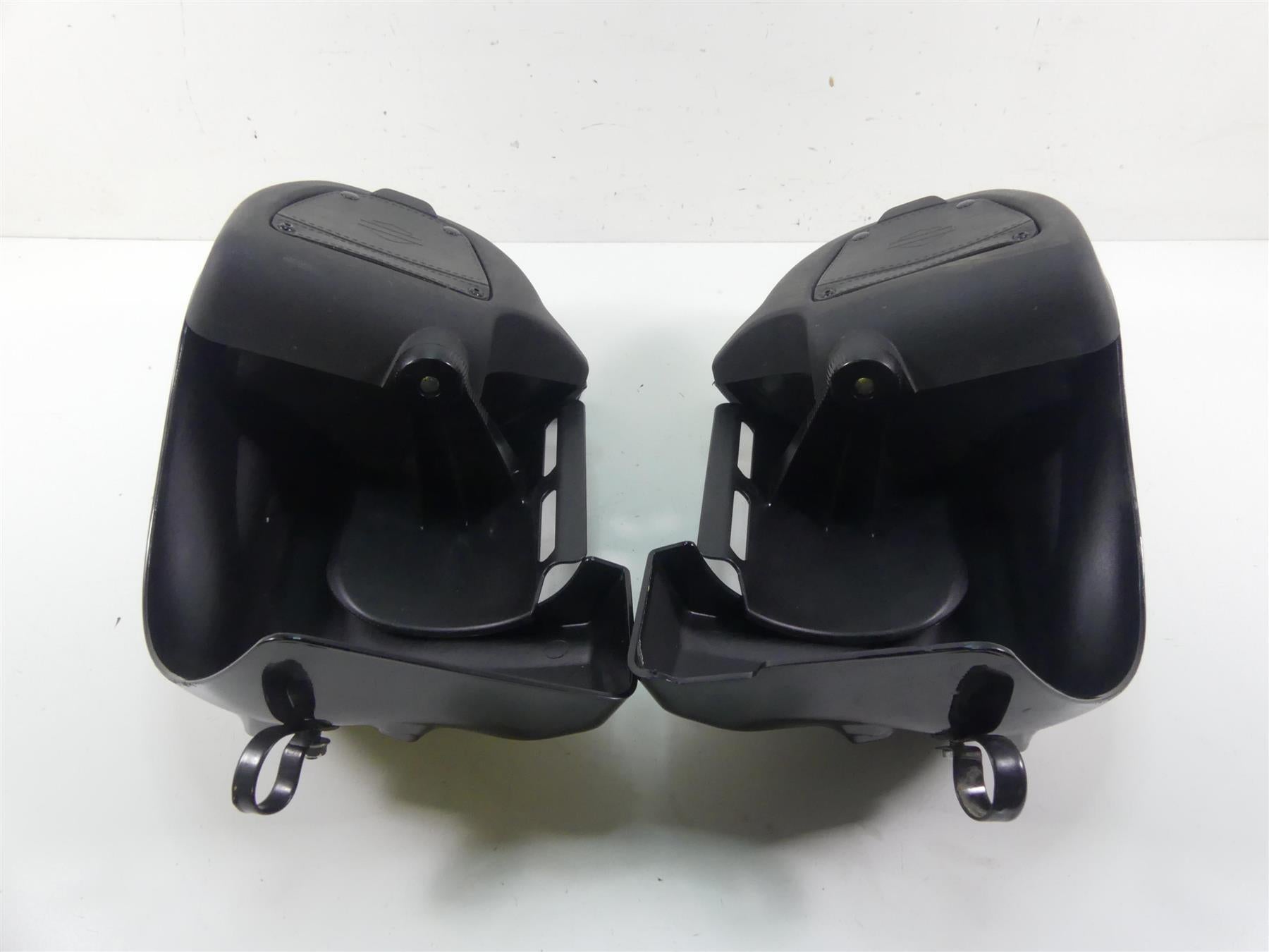 2009 Harley FLHTCU SE4 CVO E-Glide Lower Leg Fairing Storage Cover Set 58816-05A {{ shop.shopifyCountryName }} - Mototech271