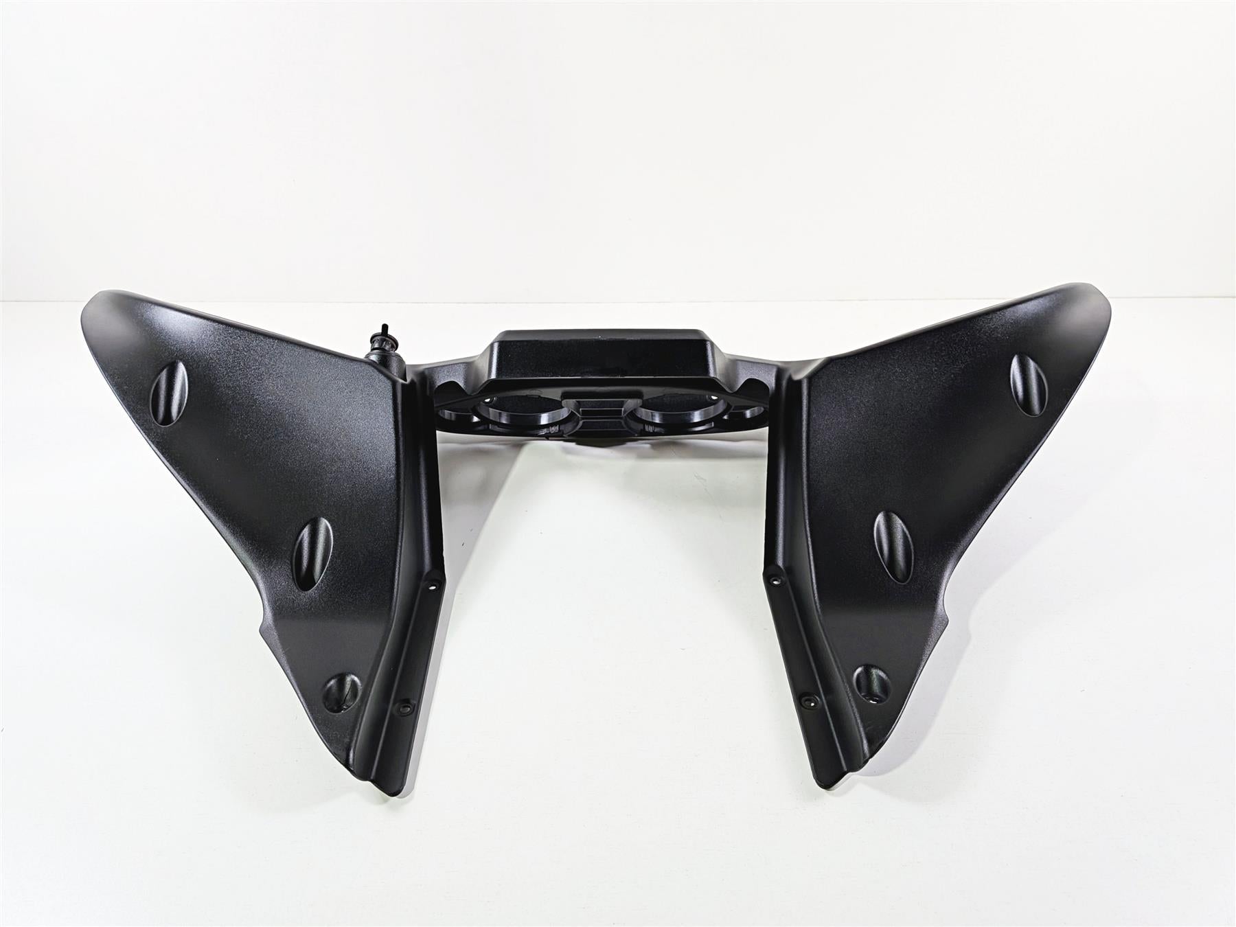 2016 Victory Cross Country Front Inner Nose Dash Fairing -READ 5437066 {{ shop.shopifyCountryName }} - Mototech271