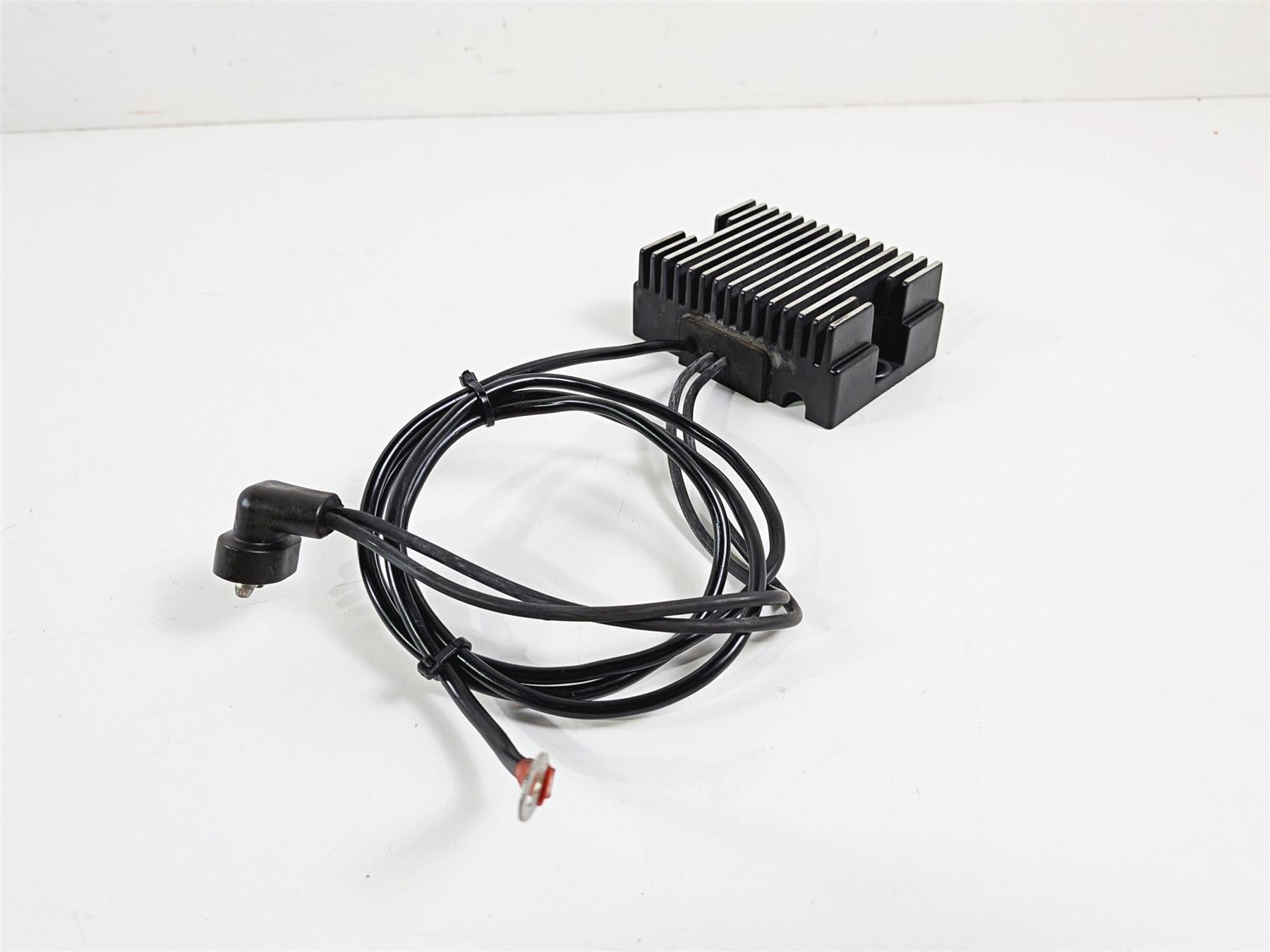 1993 Harley Touring FLHTCU Electra Glide Rectifier Voltage Regulator 74519-88B {{ shop.shopifyCountryName }} - Mototech271