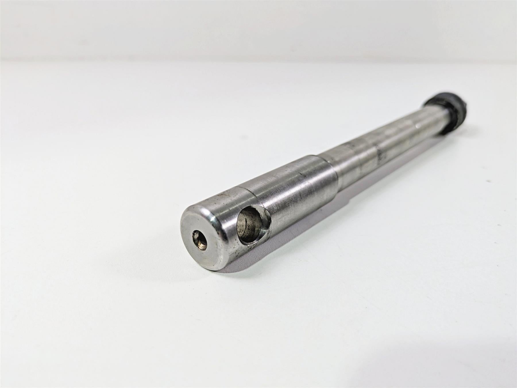 2007 Harley Sportster XL1200 C Front Axle Wheel Spindle 3/4" 43895-00 {{ shop.shopifyCountryName }} - Mototech271
