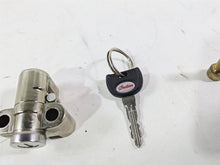 Load image into Gallery viewer, 2019 Indian Chieftain Limited Steering Front Fork Lock Key Set 2635146 | Mototech271
