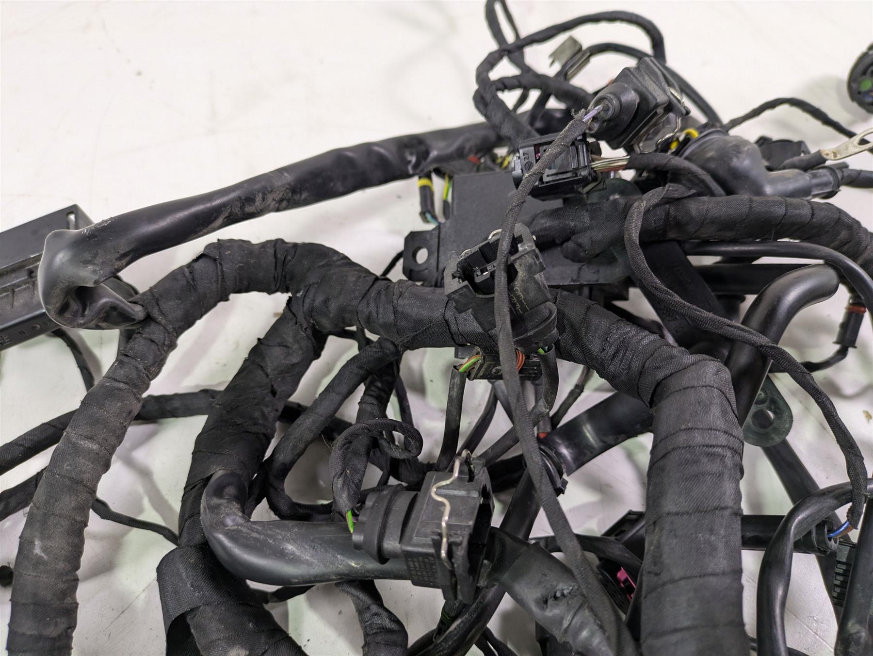 2016 BMW F800R K73 Wiring Harness Loom & Engine Wiring -No ESA 61118556428 {{ shop.shopifyCountryName }} - Mototech271