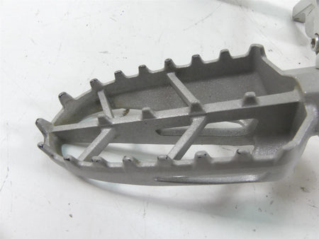2020 Ducati Multistrada 1260 Enduro Left Rider Footpeg & Shifter Set 82423391AA {{ shop.shopifyCountryName }} - Mototech271