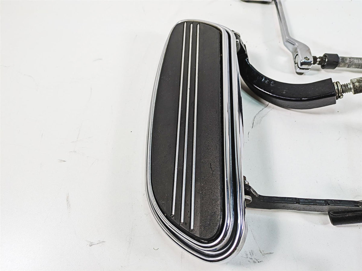 2006 Harley Touring FLHXI Street Glide Floor Board Foot Peg Lever Set 50688-04 {{ shop.shopifyCountryName }} - Mototech271