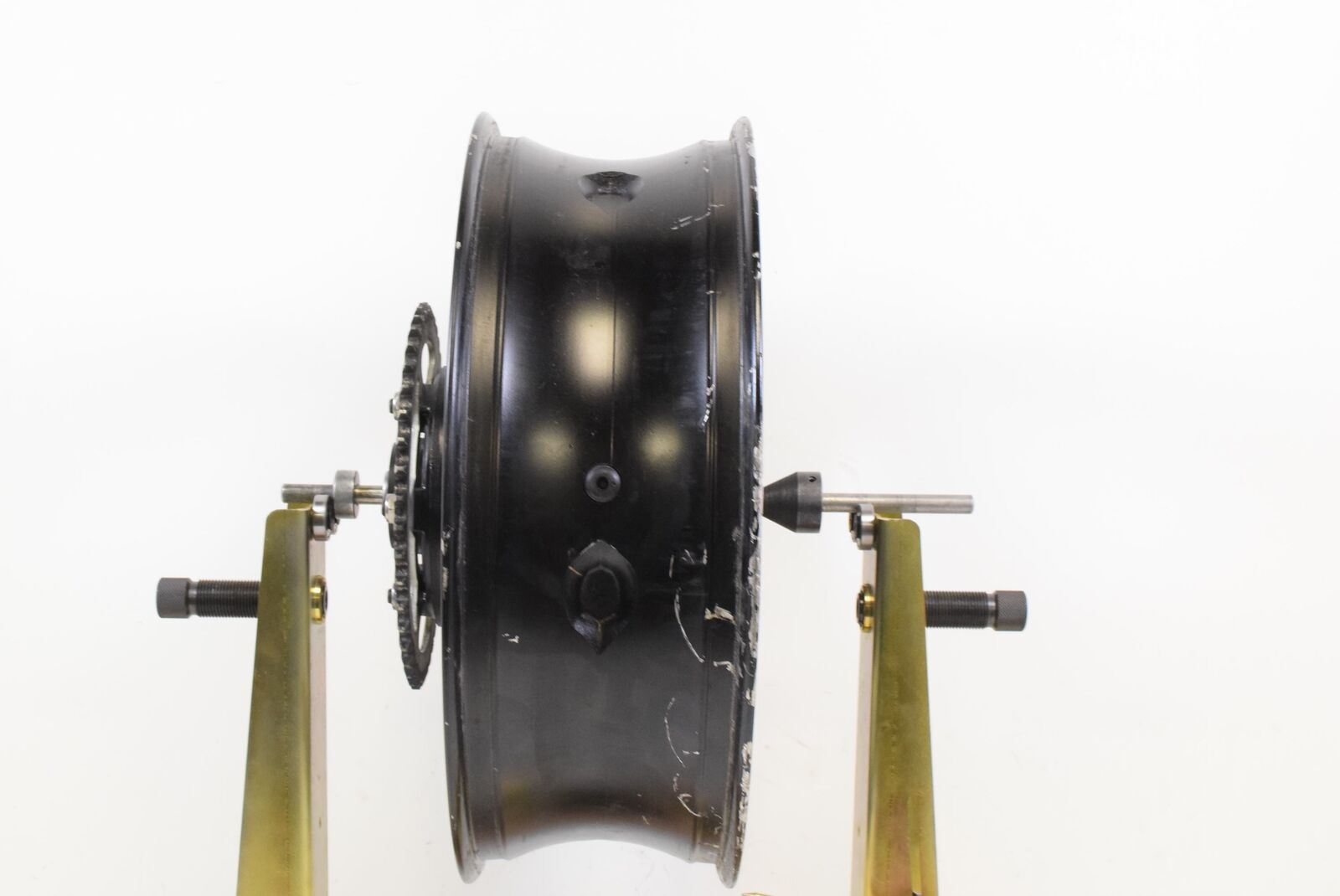 2016 Yamaha YZFR6 YZF R6 Rear Wheel Rim DENT 17x5.5 5SL-25338-00 {{ shop.shopifyCountryName }} - Mototech271