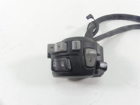 2018 Honda CBR1000 RR SC77 Left Hand Blinker Lights Control Switch 35200-MKF-D42 {{ shop.shopifyCountryName }} - Mototech271