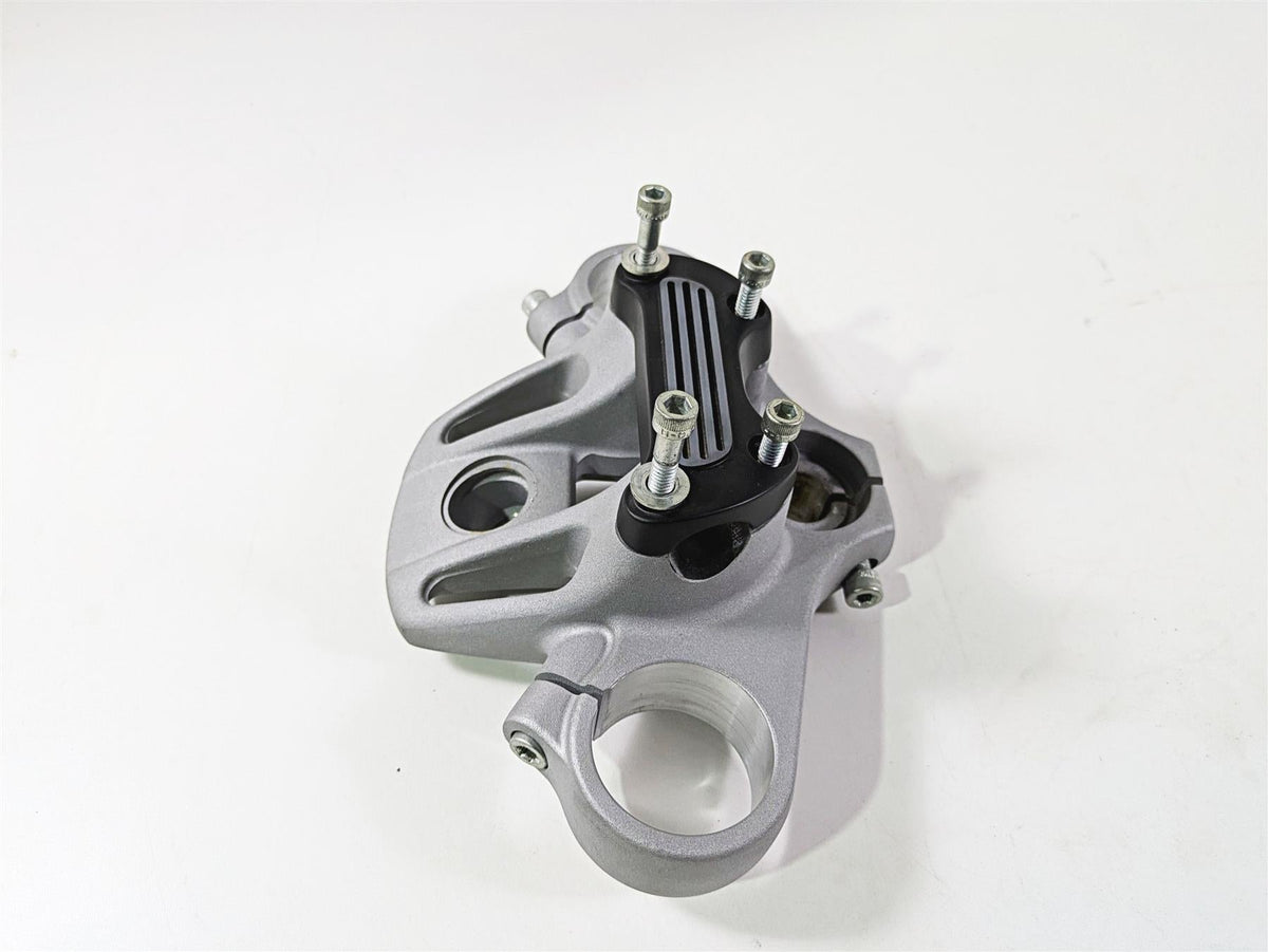 2009 Harley XR1200 Sportster Upper Triple Tree Steering Clamp 55mm 46028-08 {{ shop.shopifyCountryName }} - Mototech271