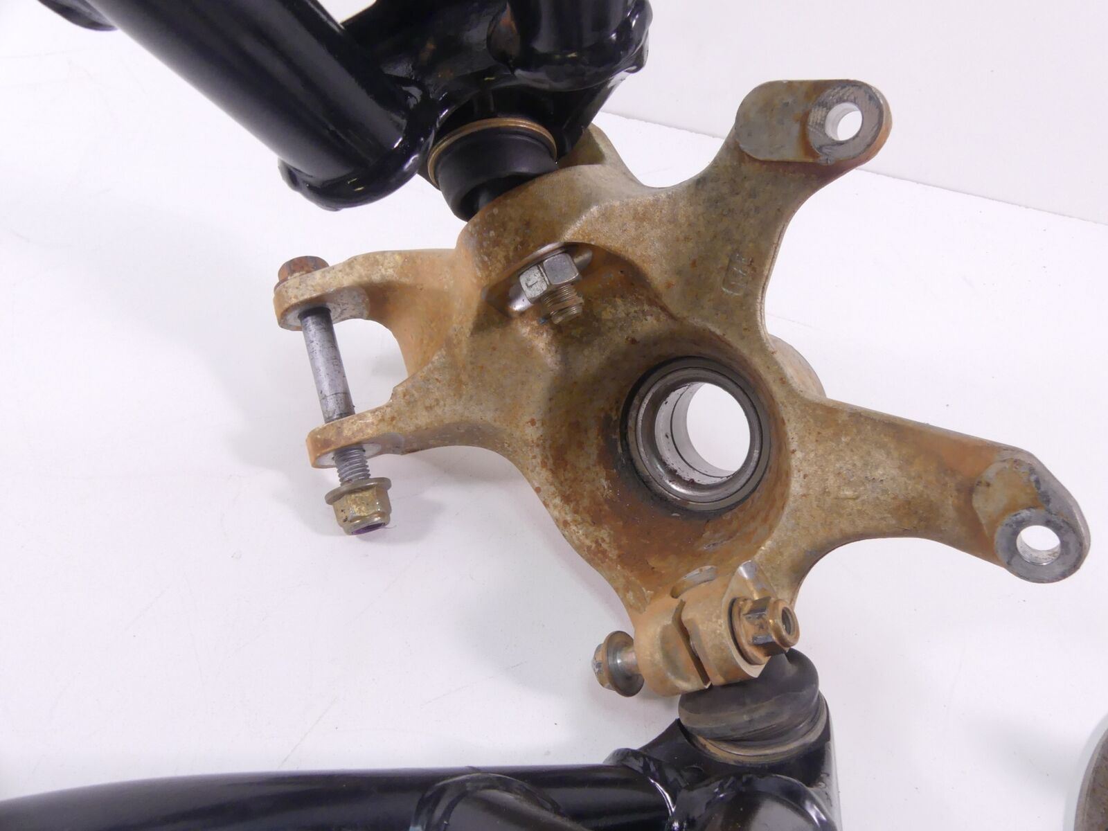 2018 Can Am Maverick X3 X DS Turbo R Front Left Control Arm Knee Assy 703501047 {{ shop.shopifyCountryName }} - Mototech271