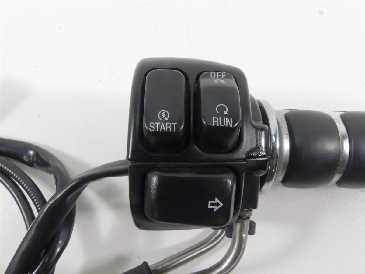 2006 Harley VRSCD Night Rod Right Hand Control Switch + Throttle Grips 71684-06A {{ shop.shopifyCountryName }} - Mototech271