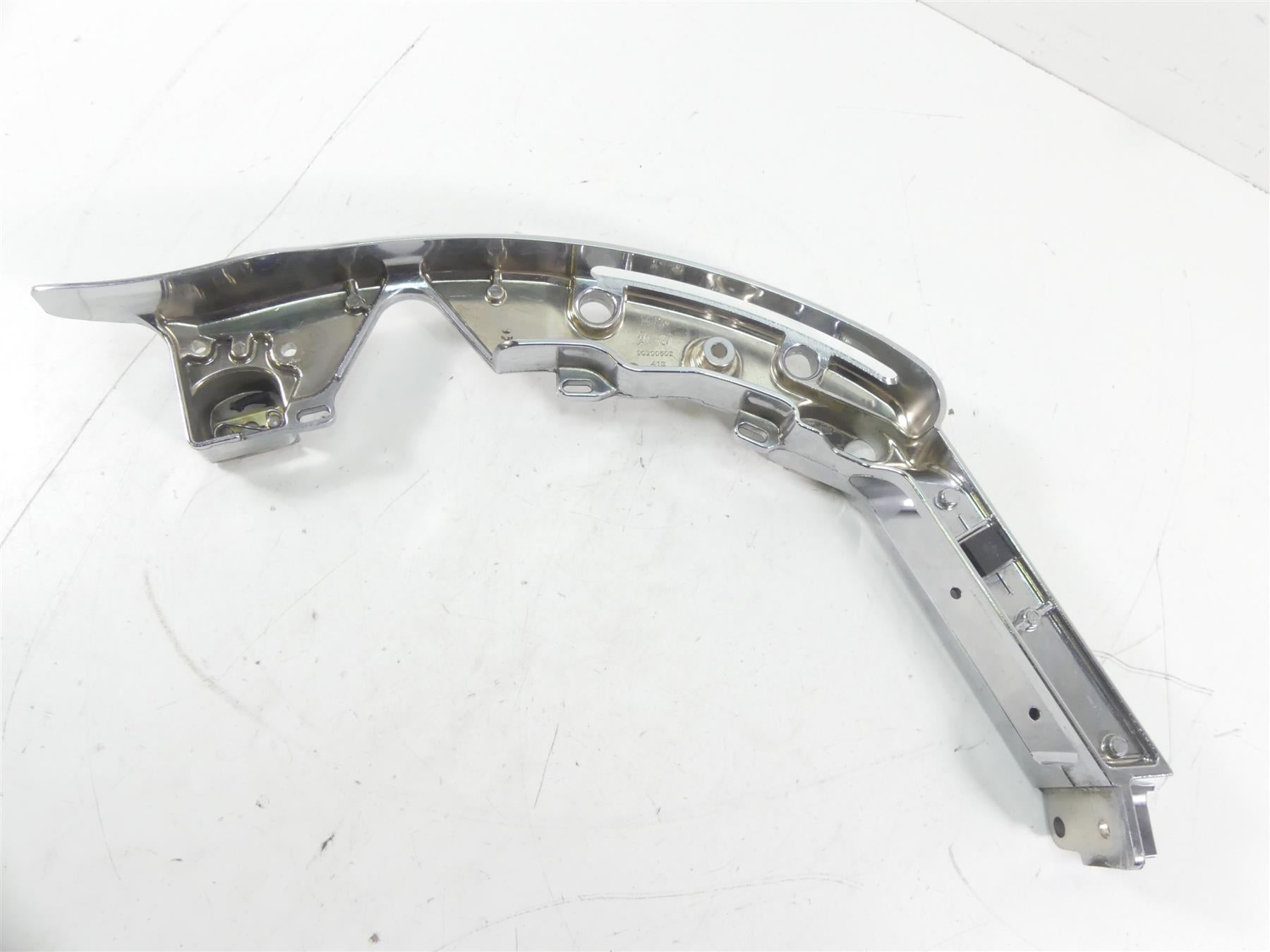 2014 Harley Touring FLHX Street Glide Right Rear Saddlebag Support 90200502 {{ shop.shopifyCountryName }} - Mototech271