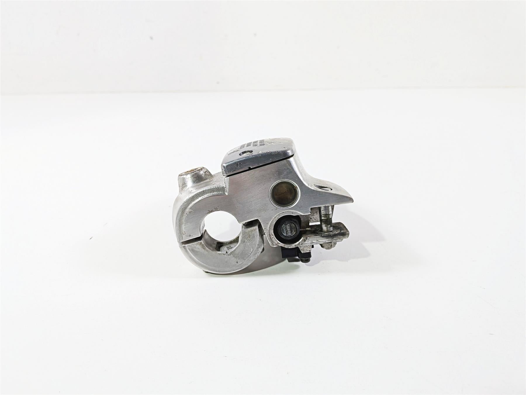 2012 Yamaha XV1900 Raider S Front Brake Master Cylinder 14mm Nissin 1D7-W2587-10 {{ shop.shopifyCountryName }} - Mototech271