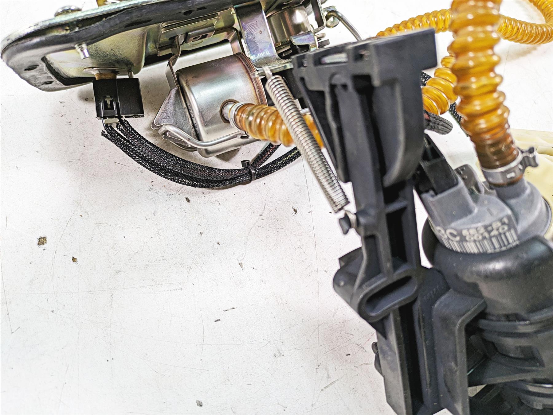 2006 Harley FLSTI Softail Heritage Fuel Gas Petrol Pump - Tested 75132-06 {{ shop.shopifyCountryName }} - Mototech271