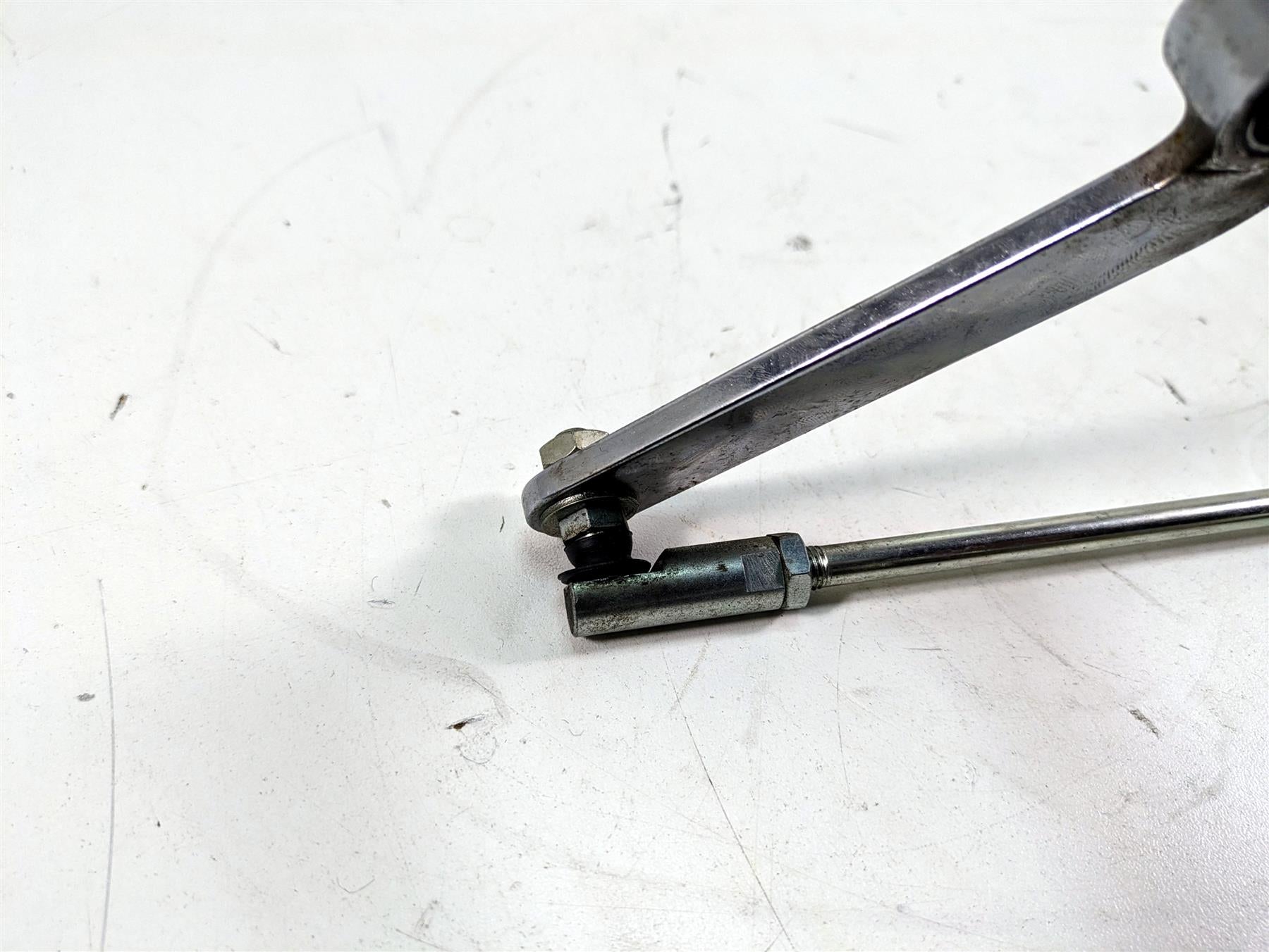 2006 Harley Touring FLHTCUI Electra Glide Toe Heel Shifter Linkage Set 33895-82E {{ shop.shopifyCountryName }} - Mototech271